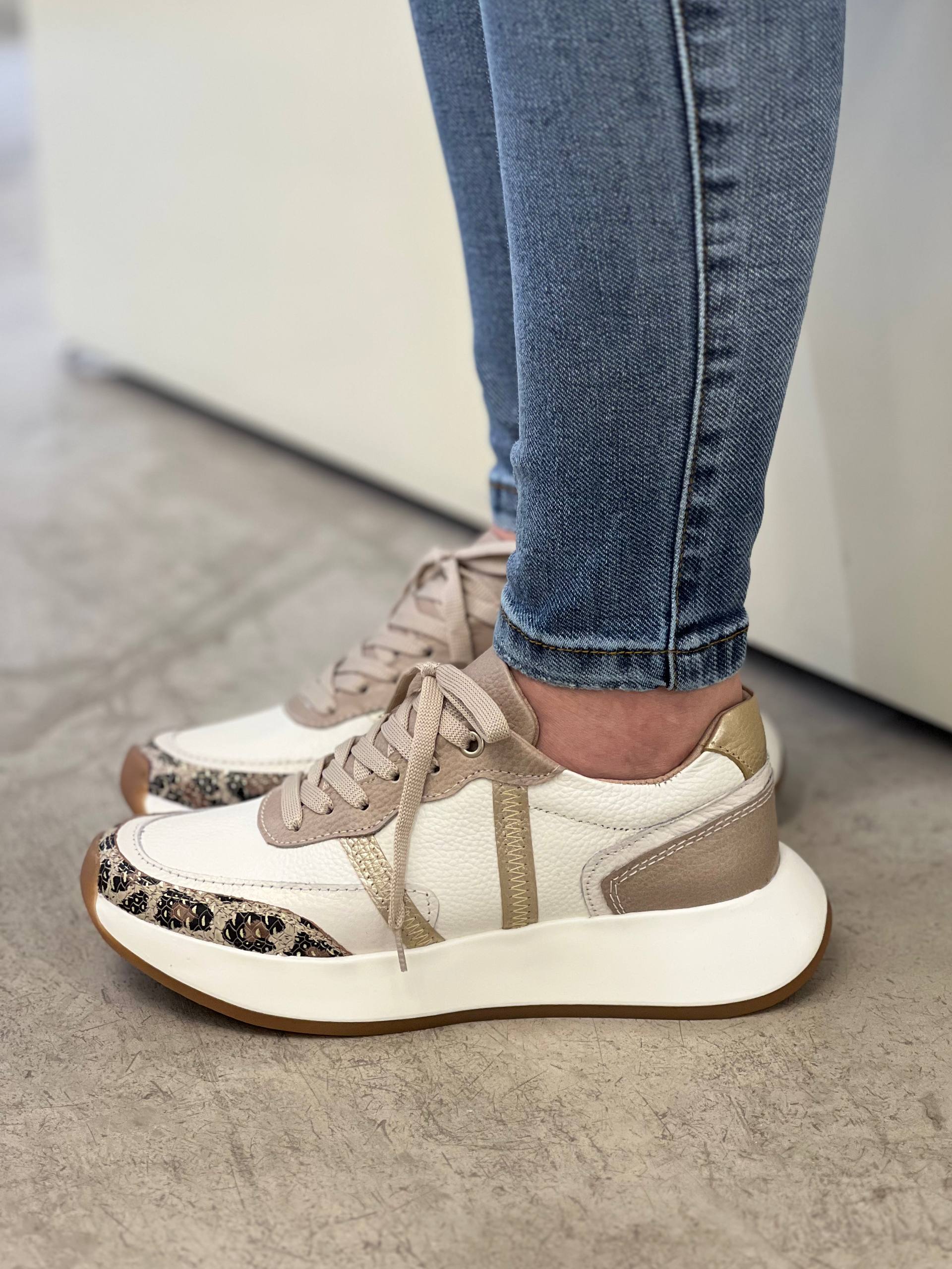 Tenis 100% cuero para mujer - DCM03