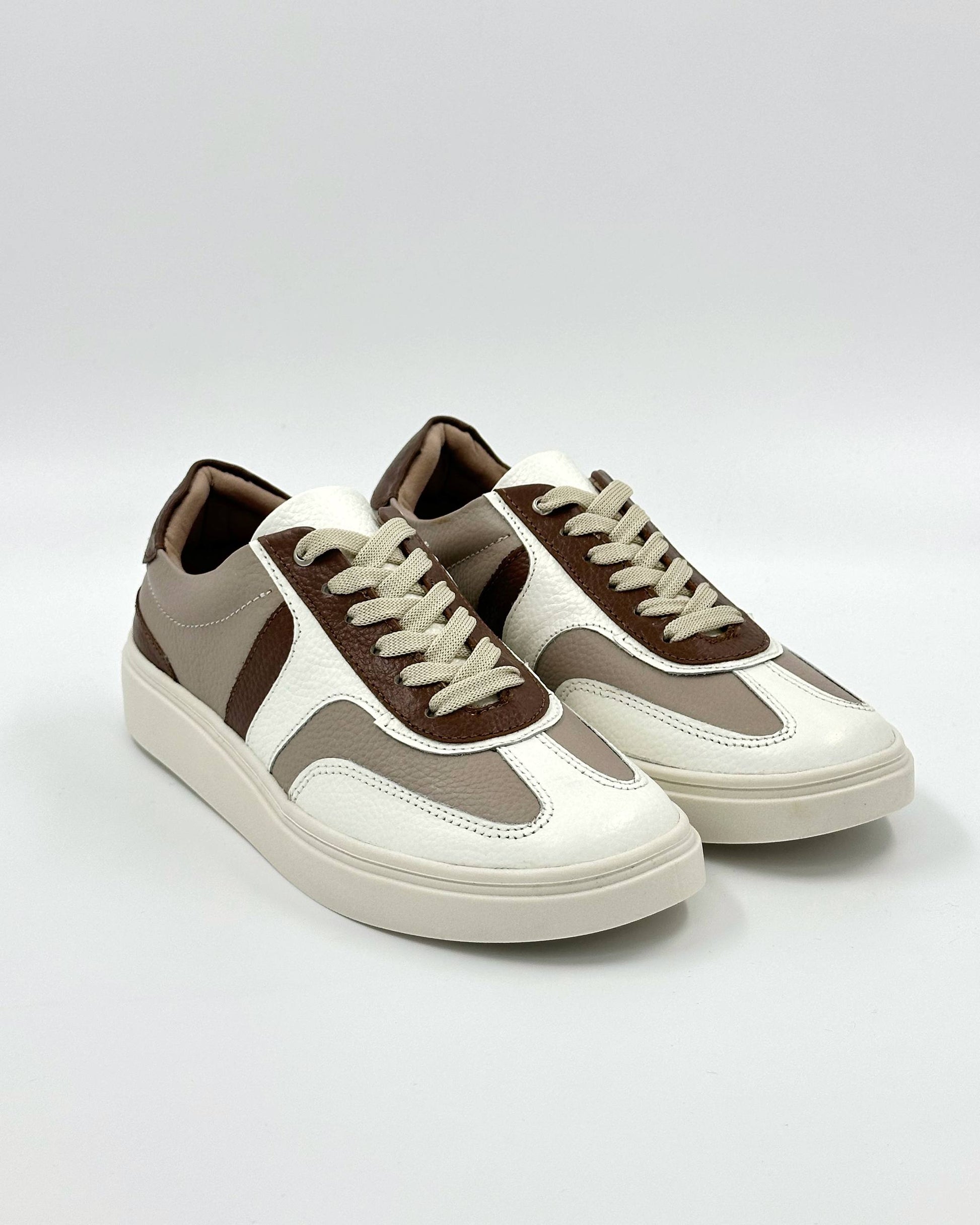 Tenis casuales de cuero combinados DSV63 para mujer | Maraldo