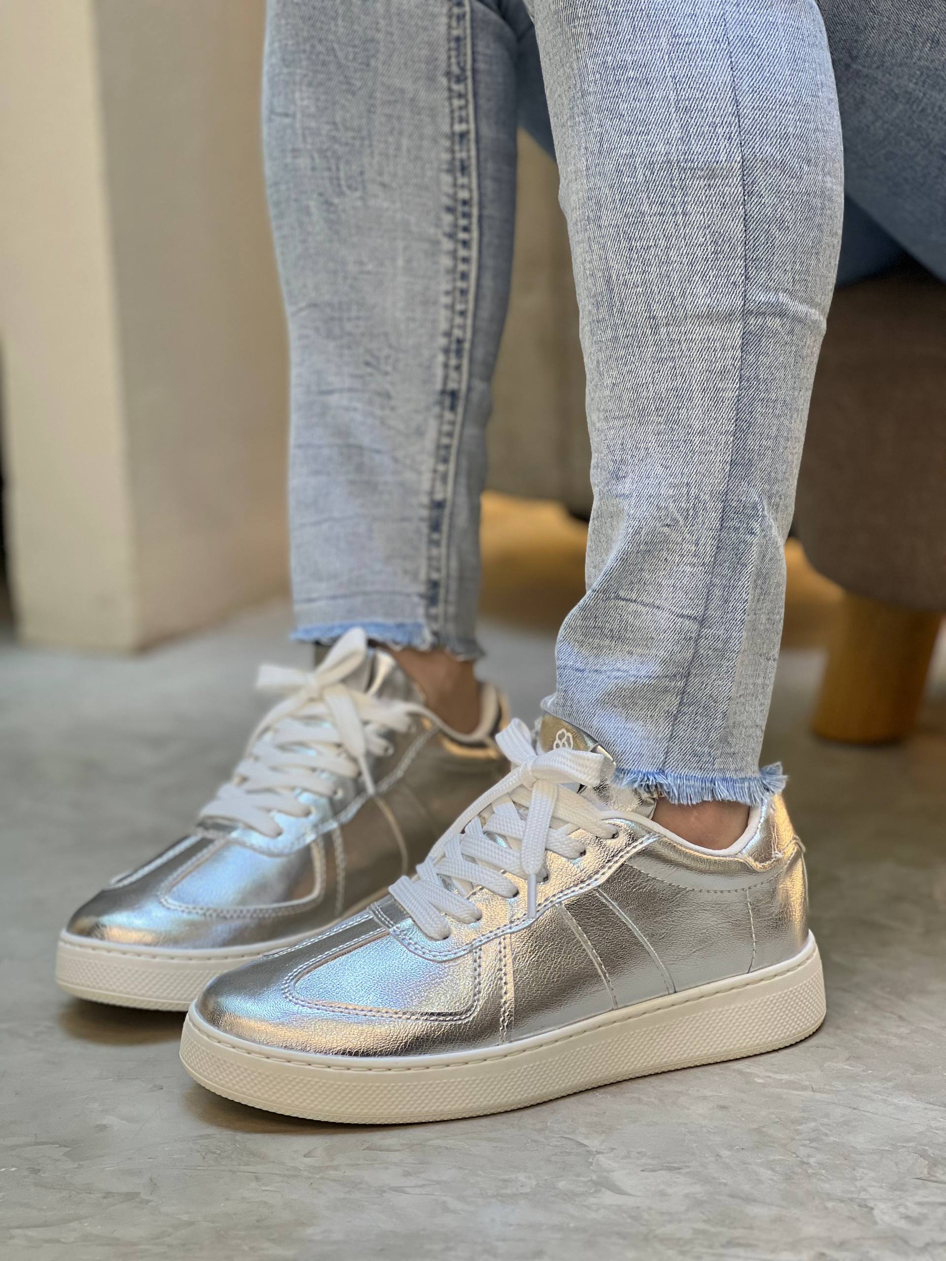 Tenis metálicos tendencia  - D895