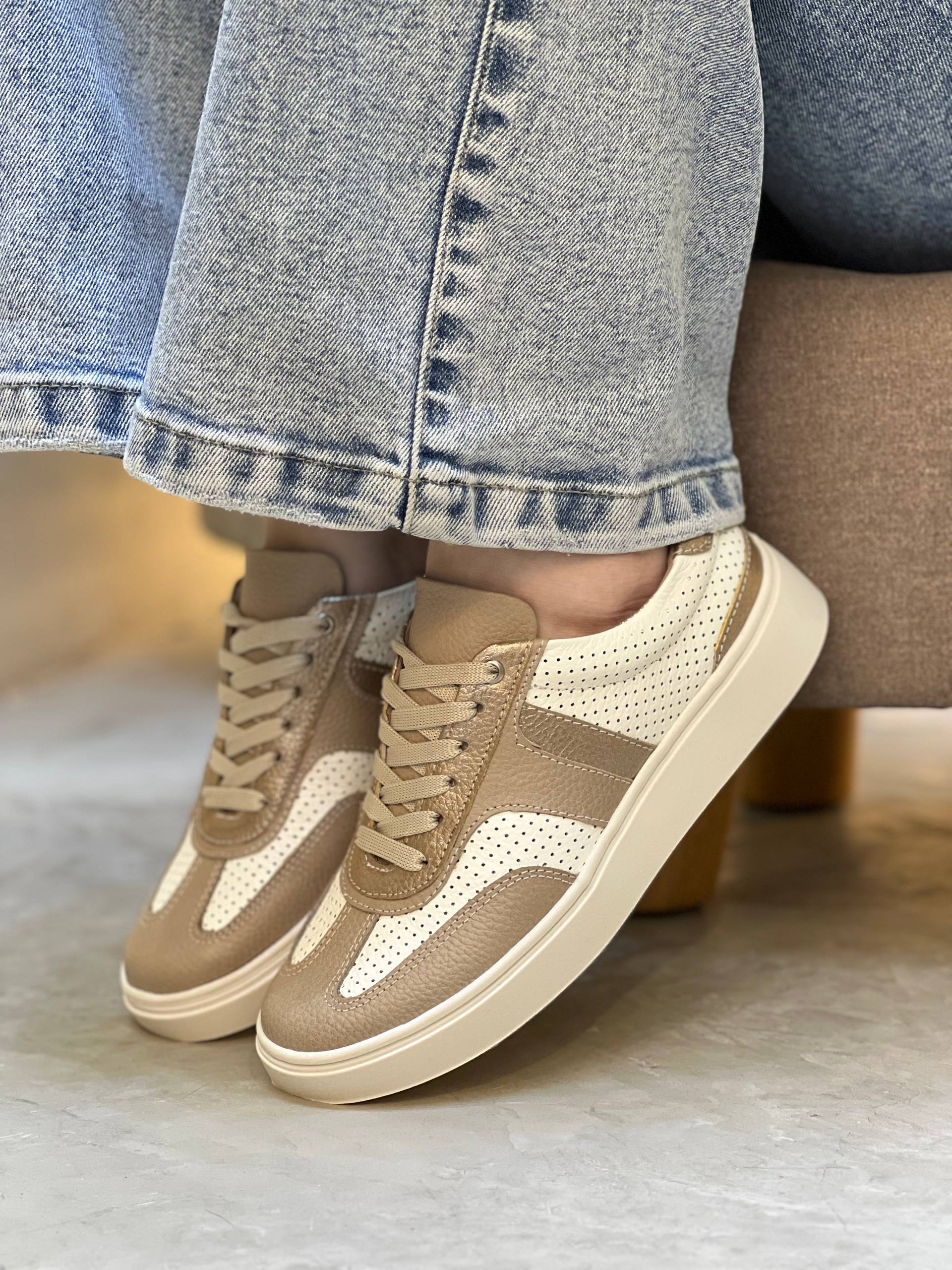 Tenis casuales de cuero combinados DSV63 para mujer | Maraldo