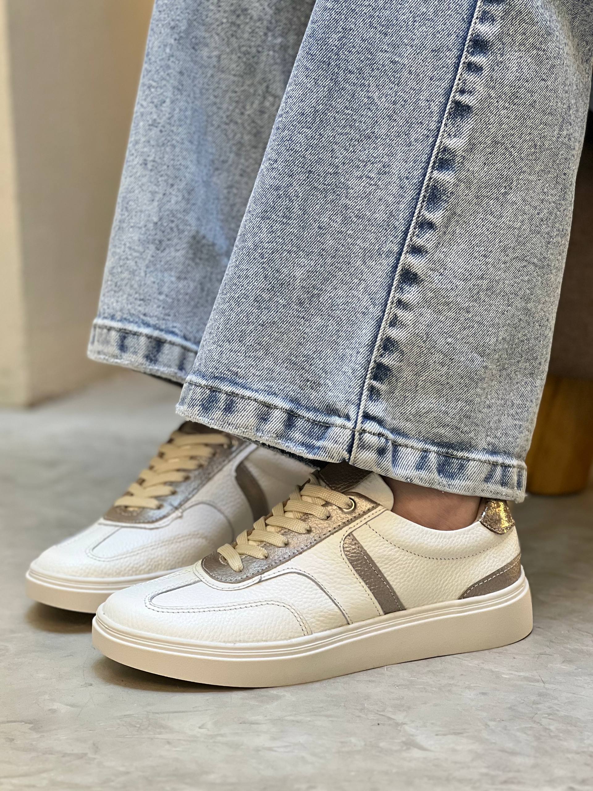 Tenis casuales de cuero combinados DSV63 para mujer | Maraldo