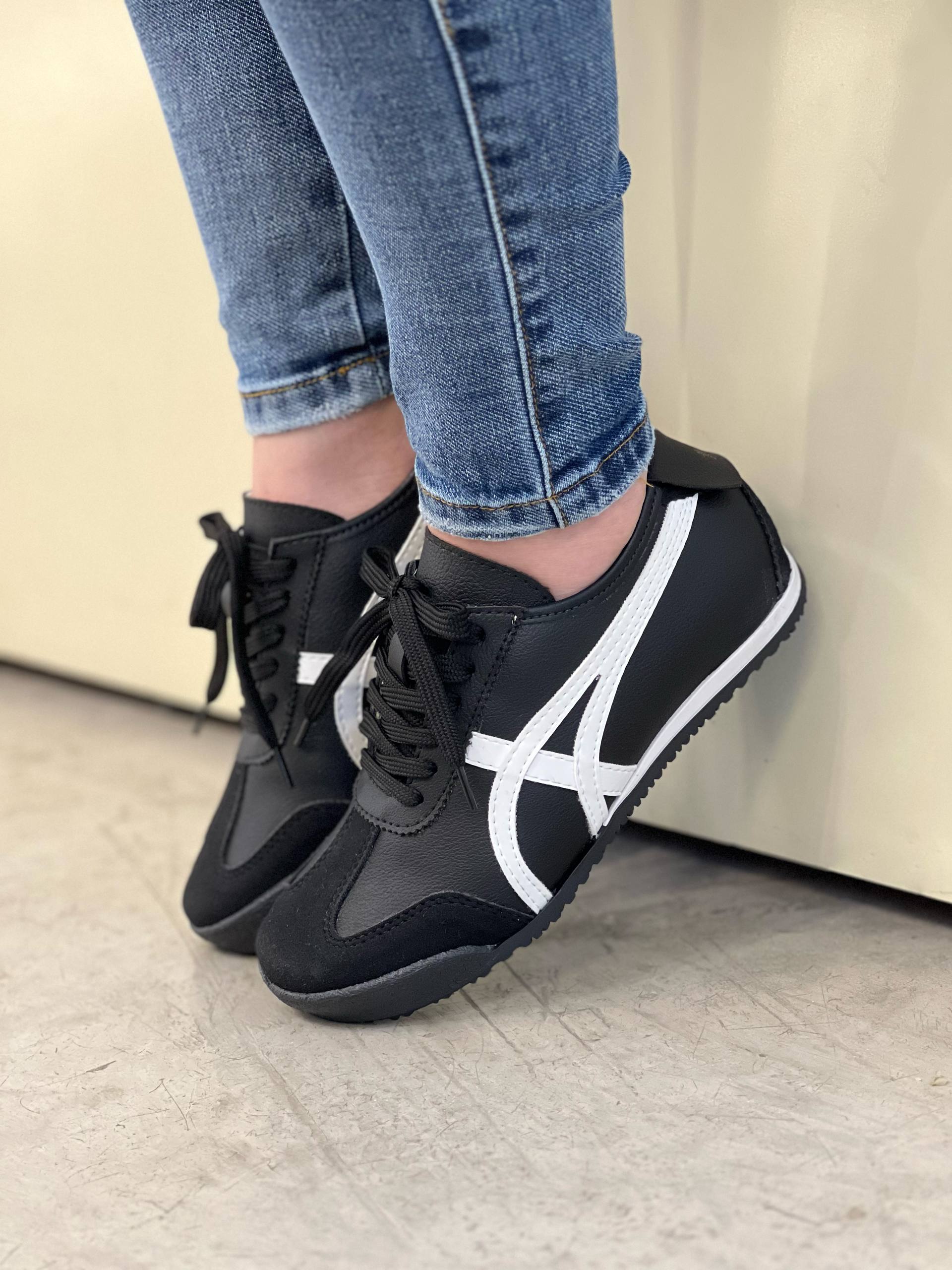Tenis Nueva colección | D923
