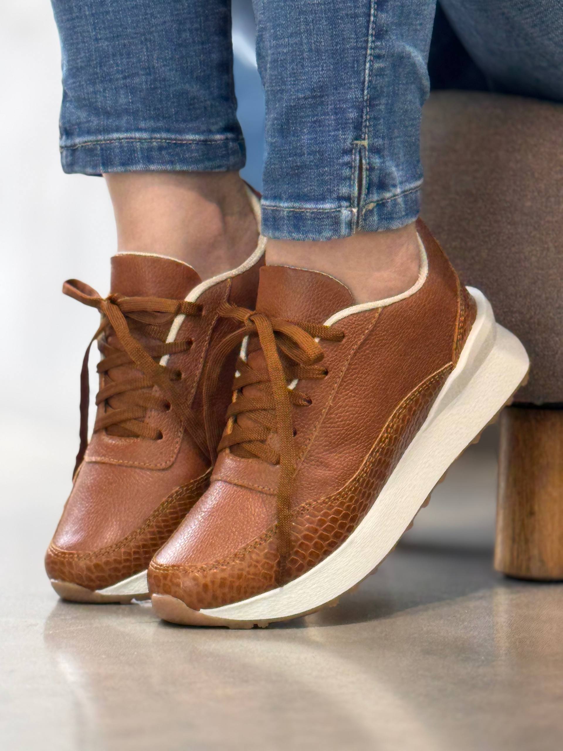 Tenis 100% Cuero para Mujer DCM02 | Maraldo