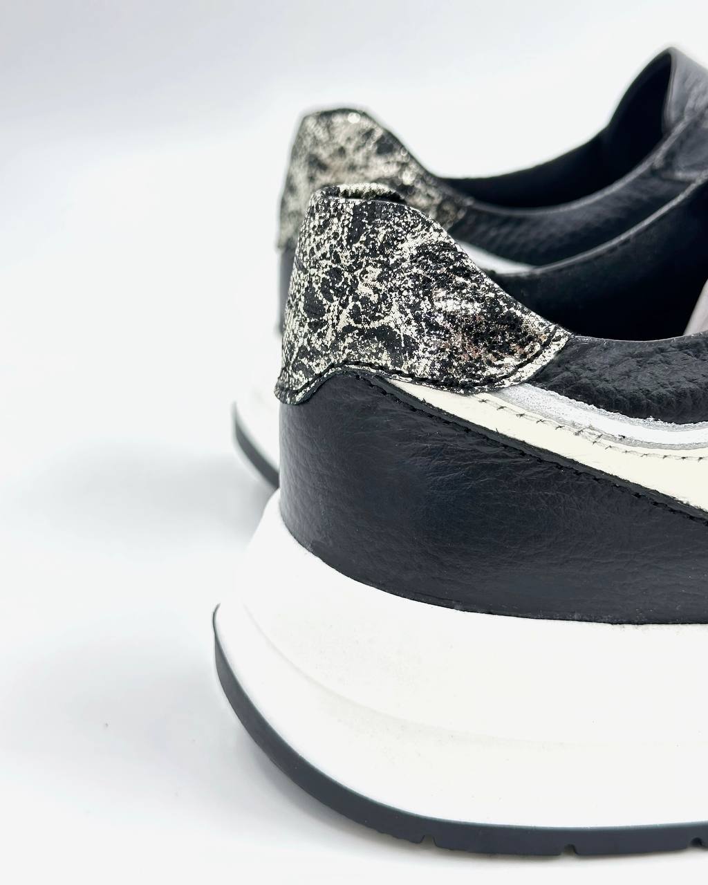 Tenis de cuero deportivos DS85 para mujer | MARALDO