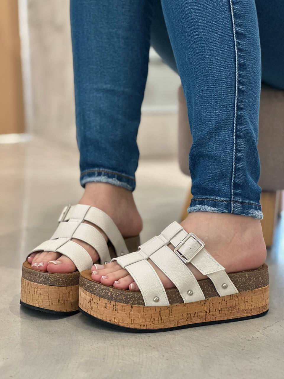 Sandalia de plataforma PLTF824 para mujer | Maraldo