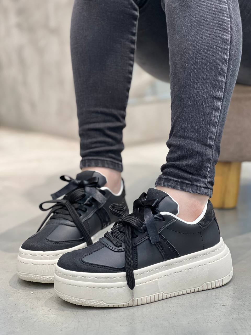 Tenis Negros Chunky  – D877