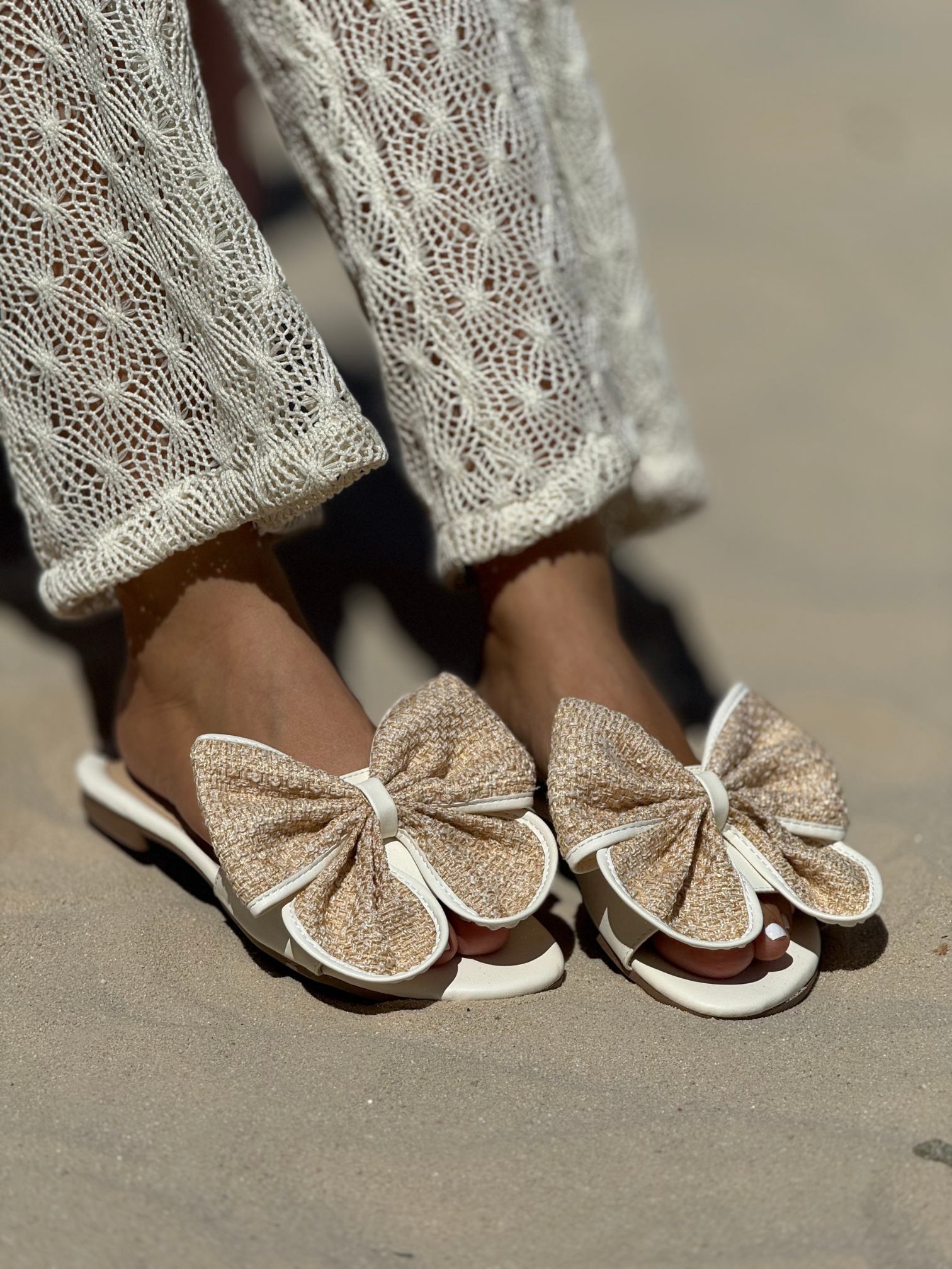 Sandalias planas con moño grande P1490 para mujer | Maraldo