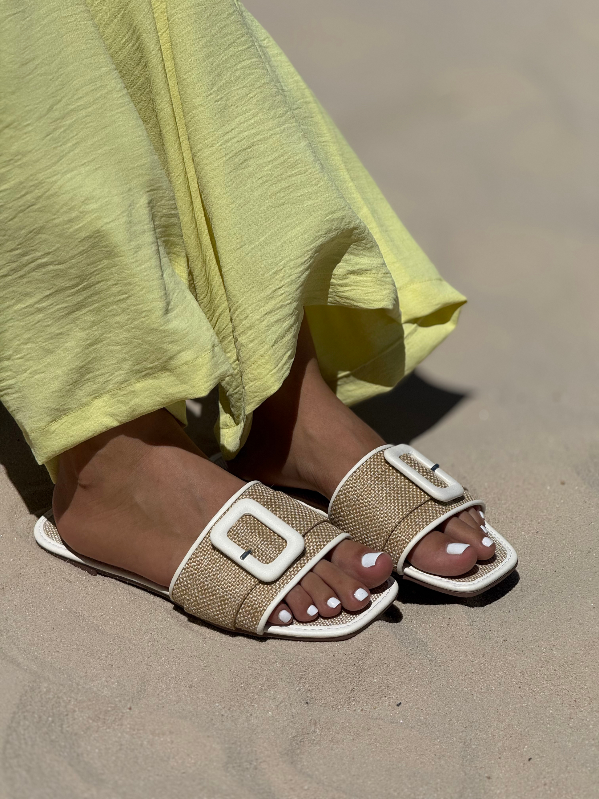 Sandalias planas con estilo artesanal P1489 para mujer | Maraldo