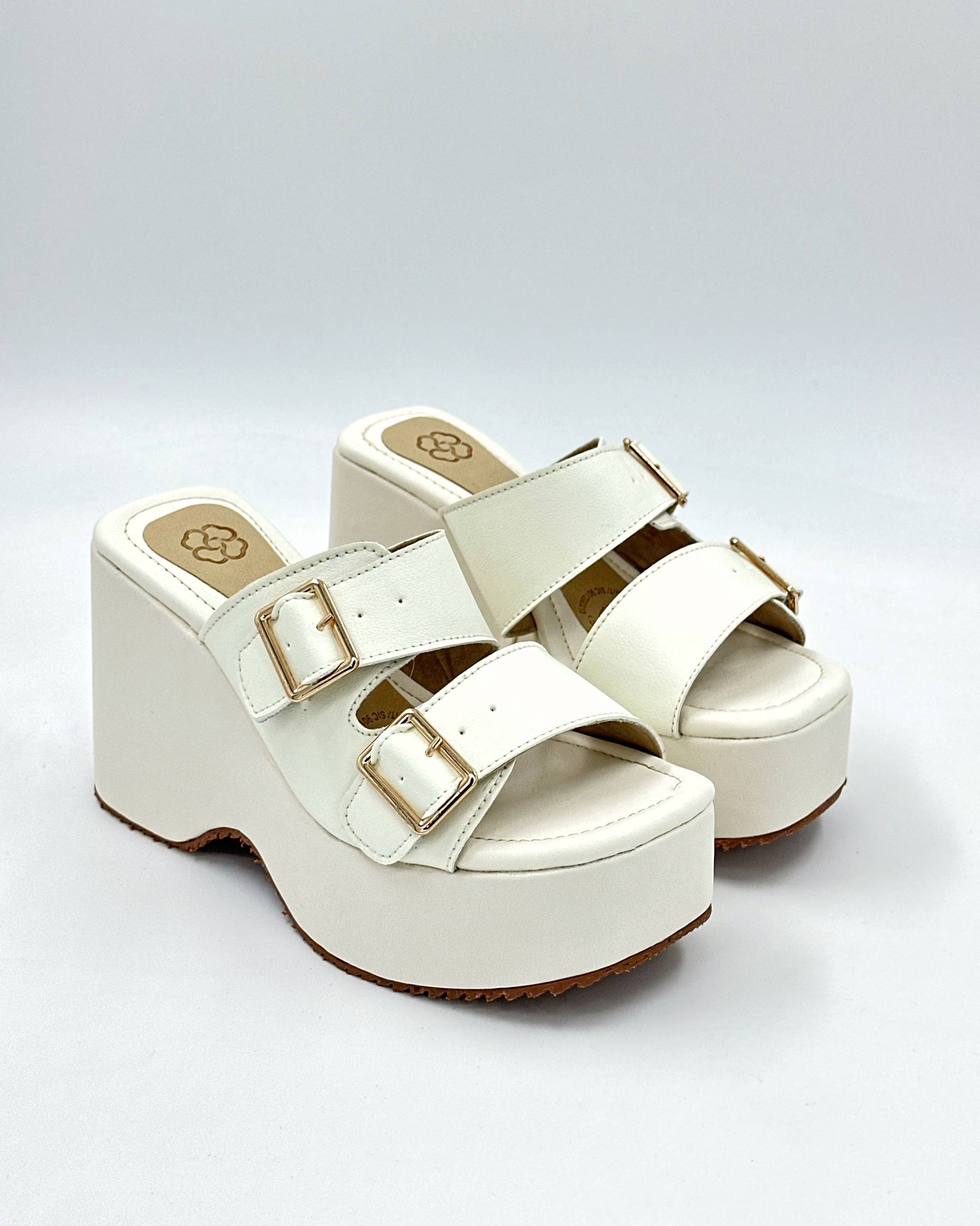 Plataforma para mujer con hebilla PLTF996 | Maraldo