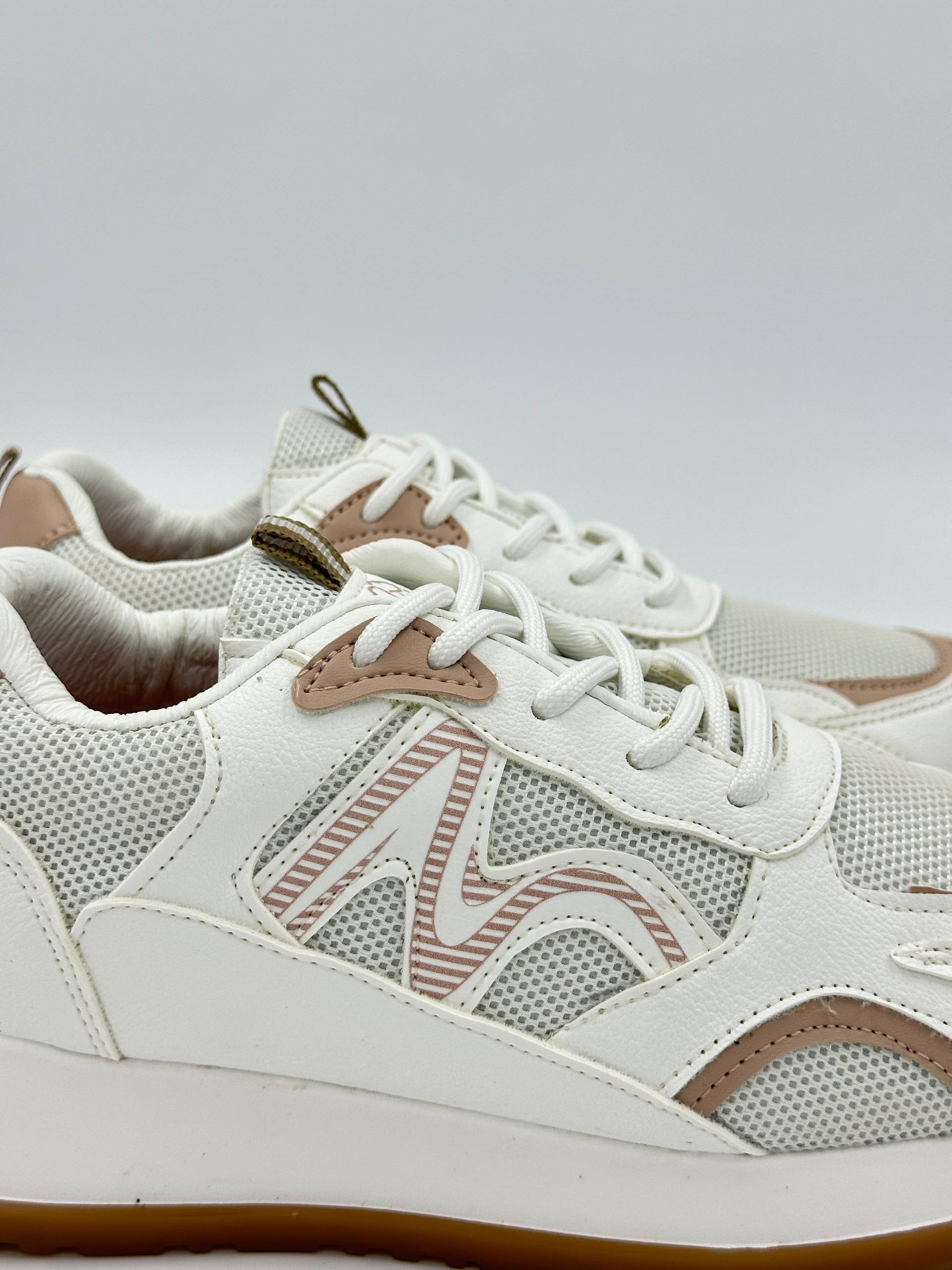 Tenis deportivos livianos D891 para mujer | Maraldo