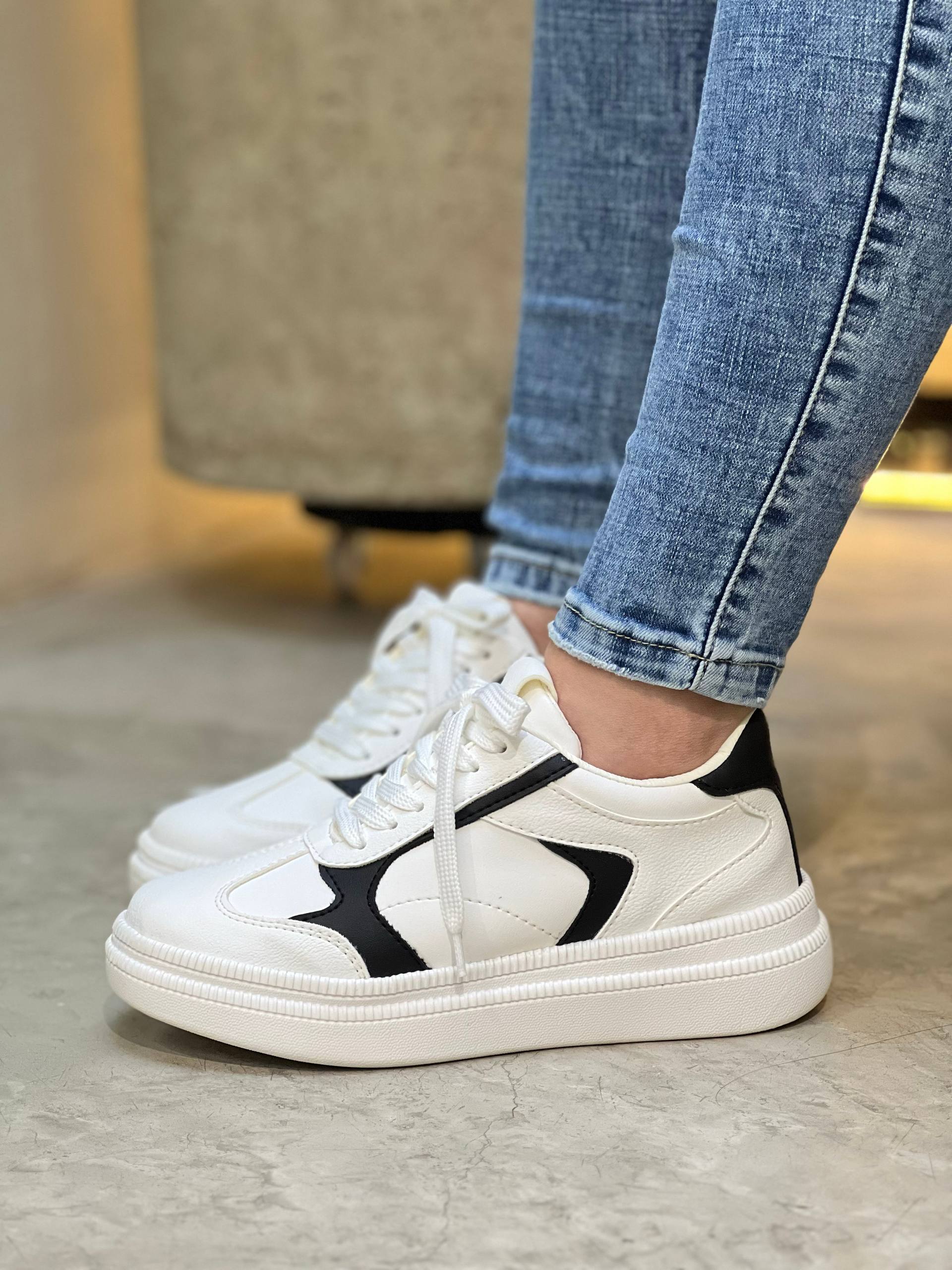 Tenis Nueva colección D911