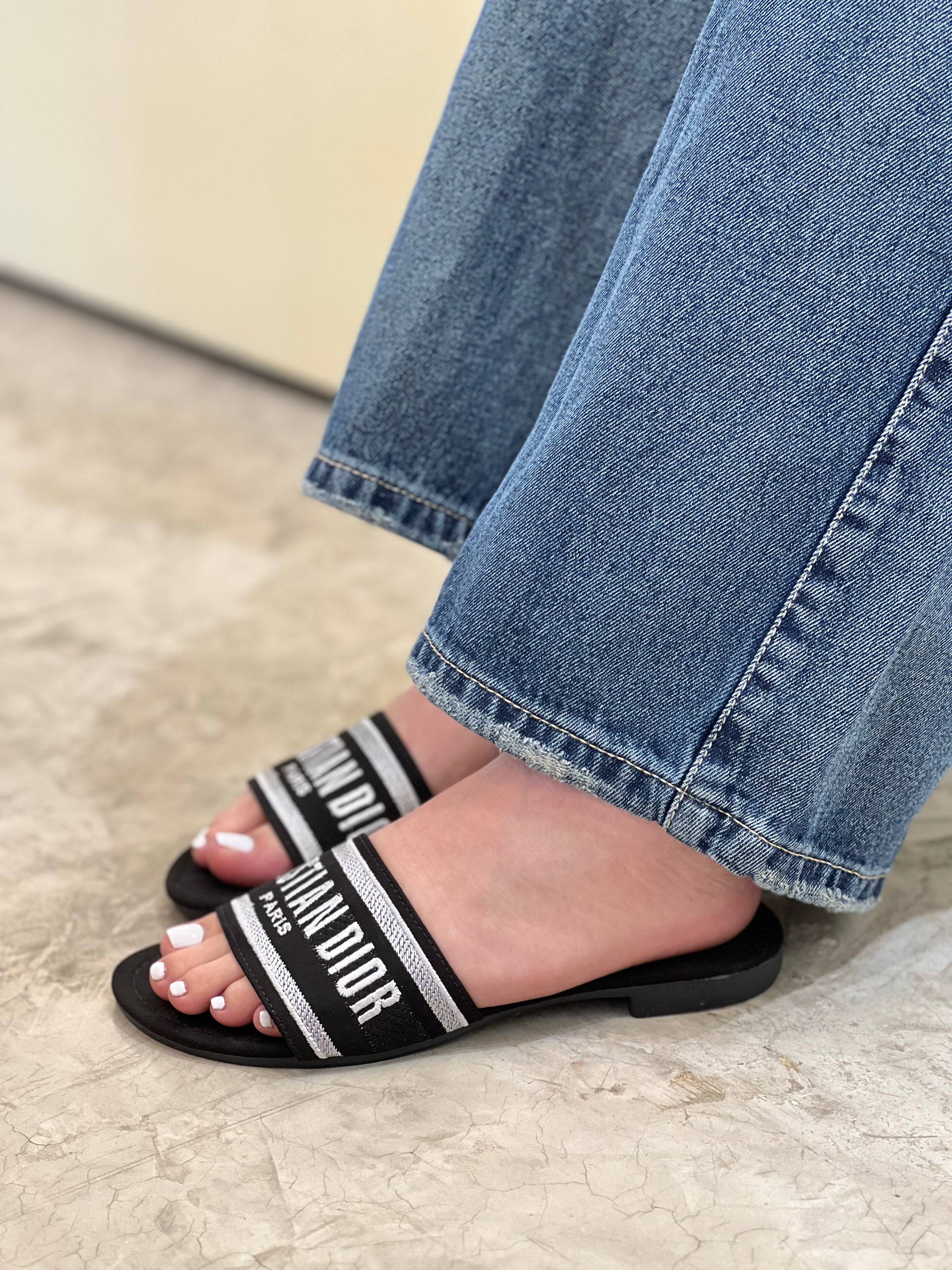 Sandalias Tipo Dior Negras para Mujer – P1190