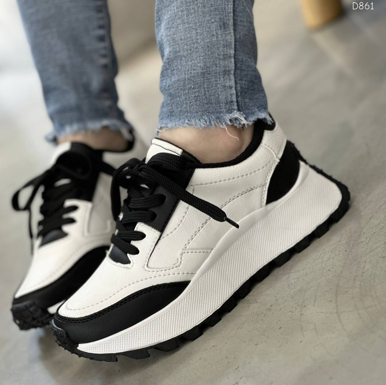 Tenis mujer blanco con negro deportivos – D861