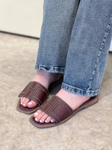 Sandalias planas de nueva colección | P1579