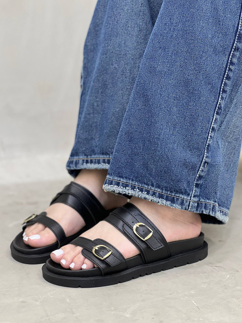 Sandalias con hebillas - S1321