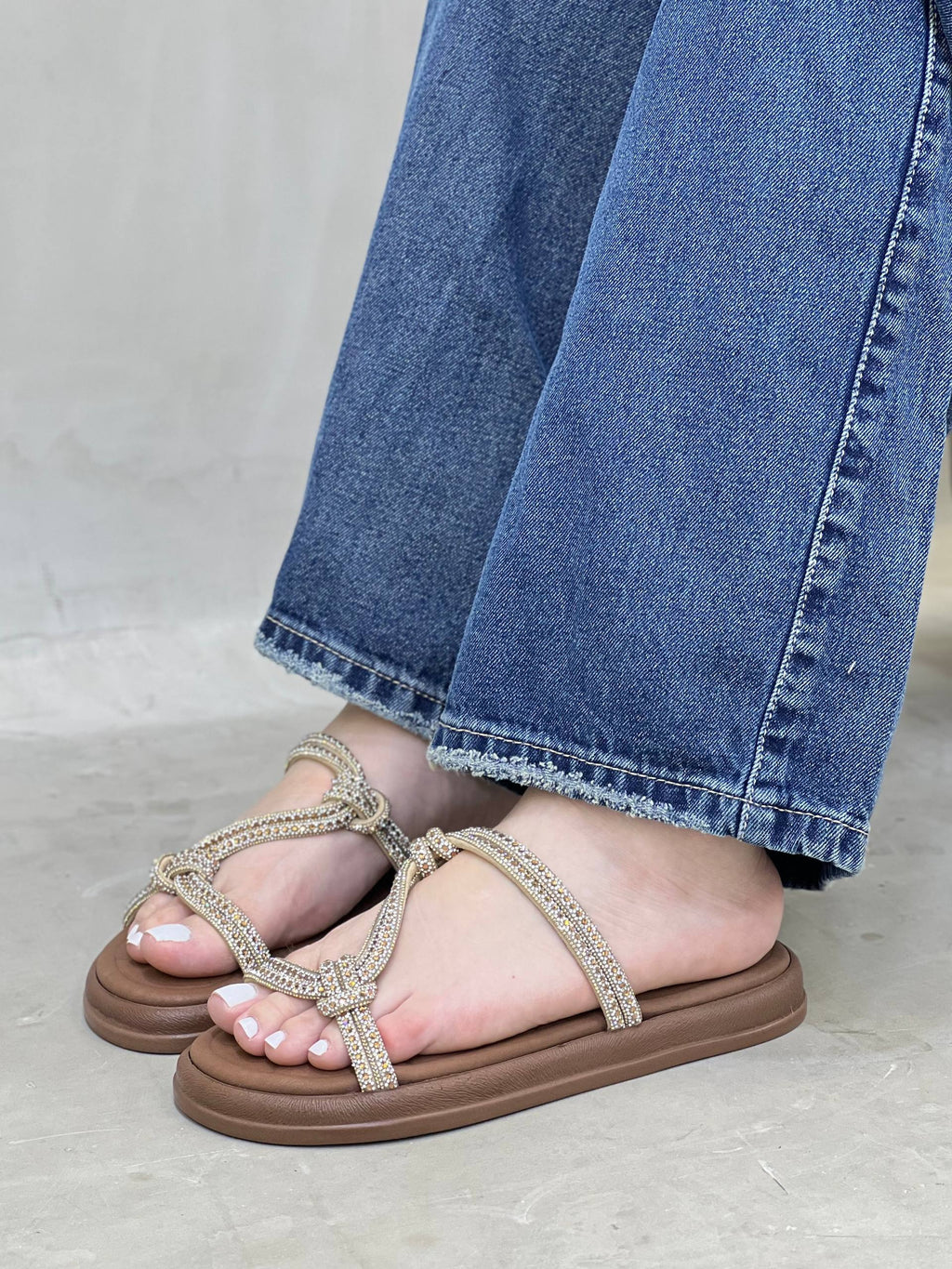 Sandalias con brillos – MB103