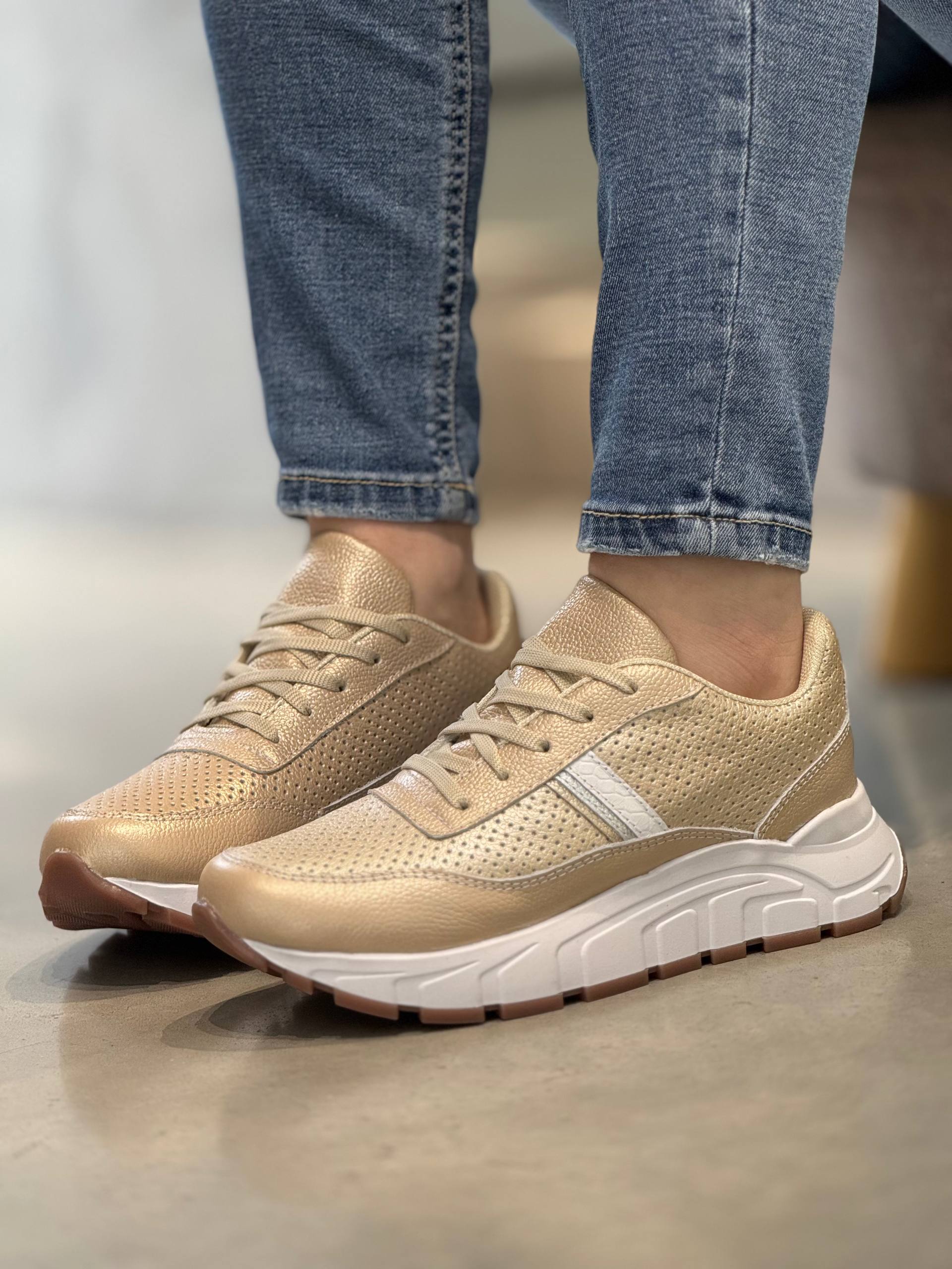 Tenis 100% cuero para mujer - DCM01