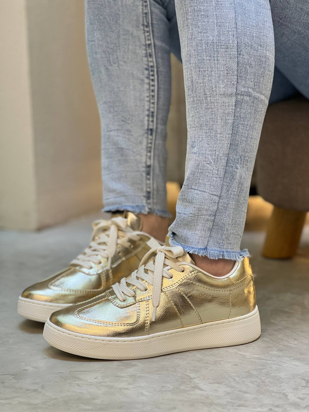 Tenis metálicos tendencia  - D895