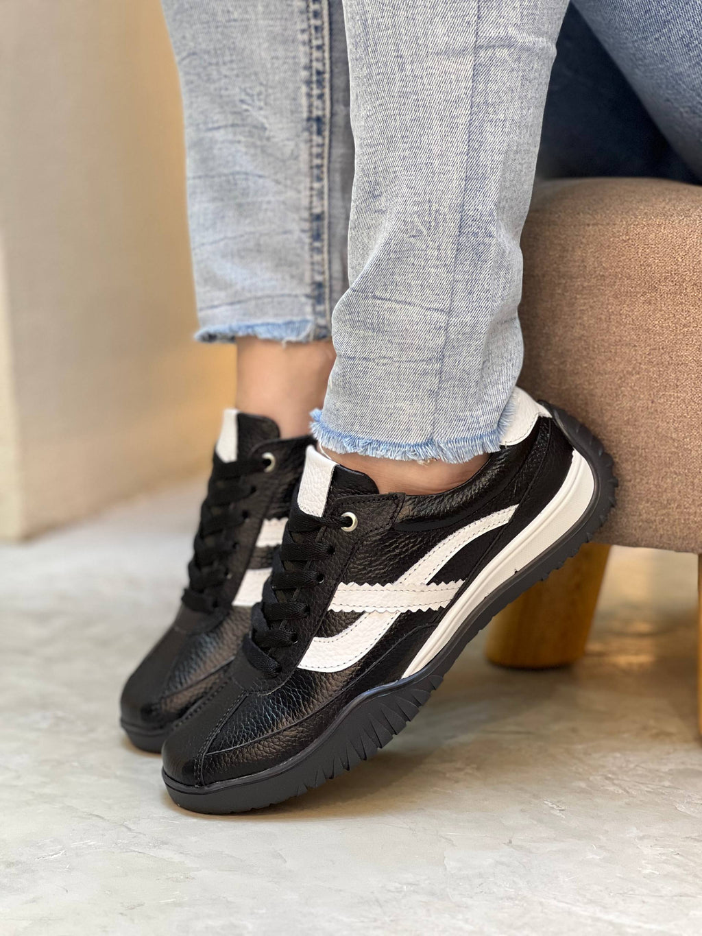 Tenis en cuero estilo retro DS104 para mujer | Maraldo
