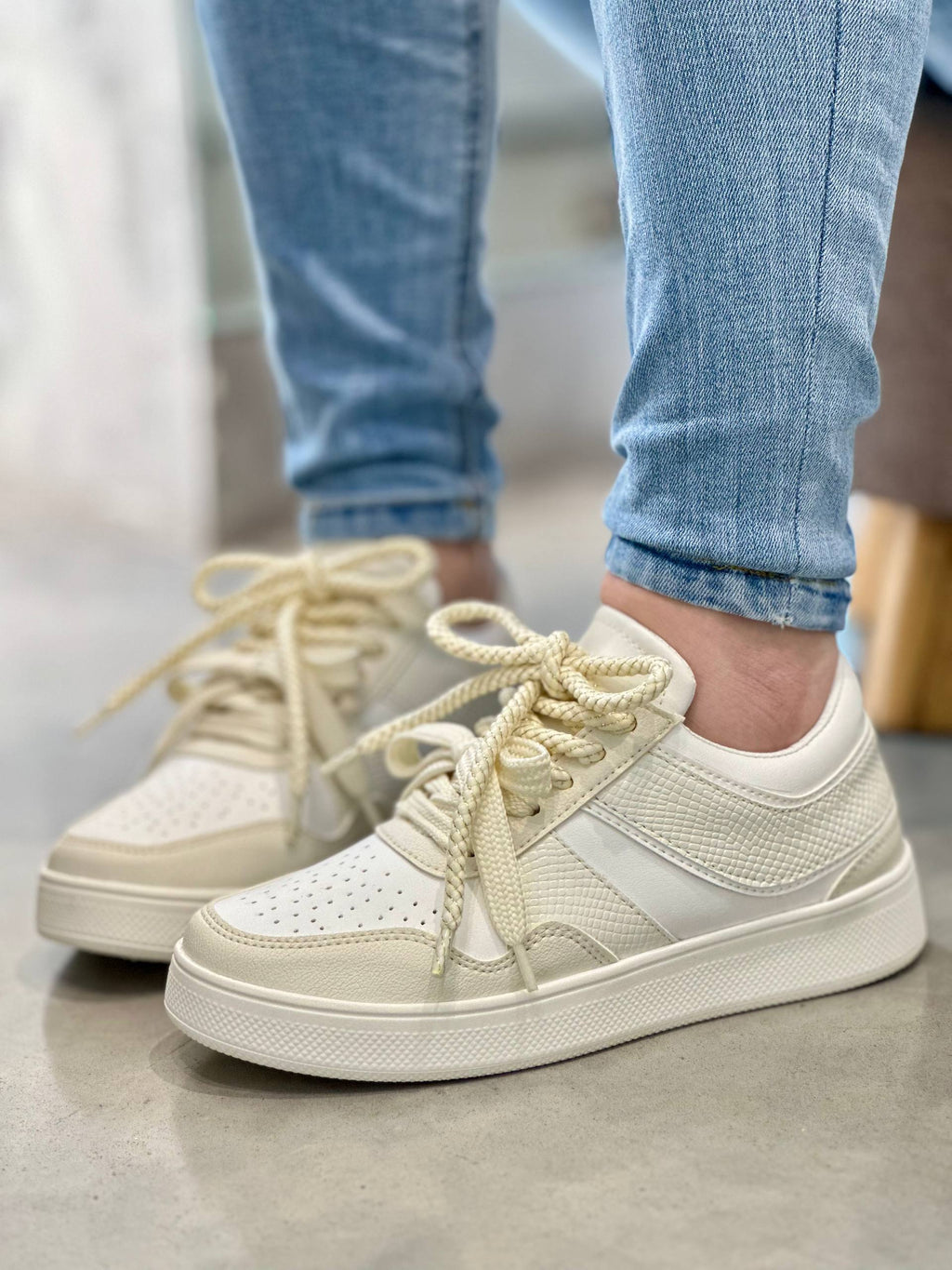 Tenis Doble Cordón Cream - D880