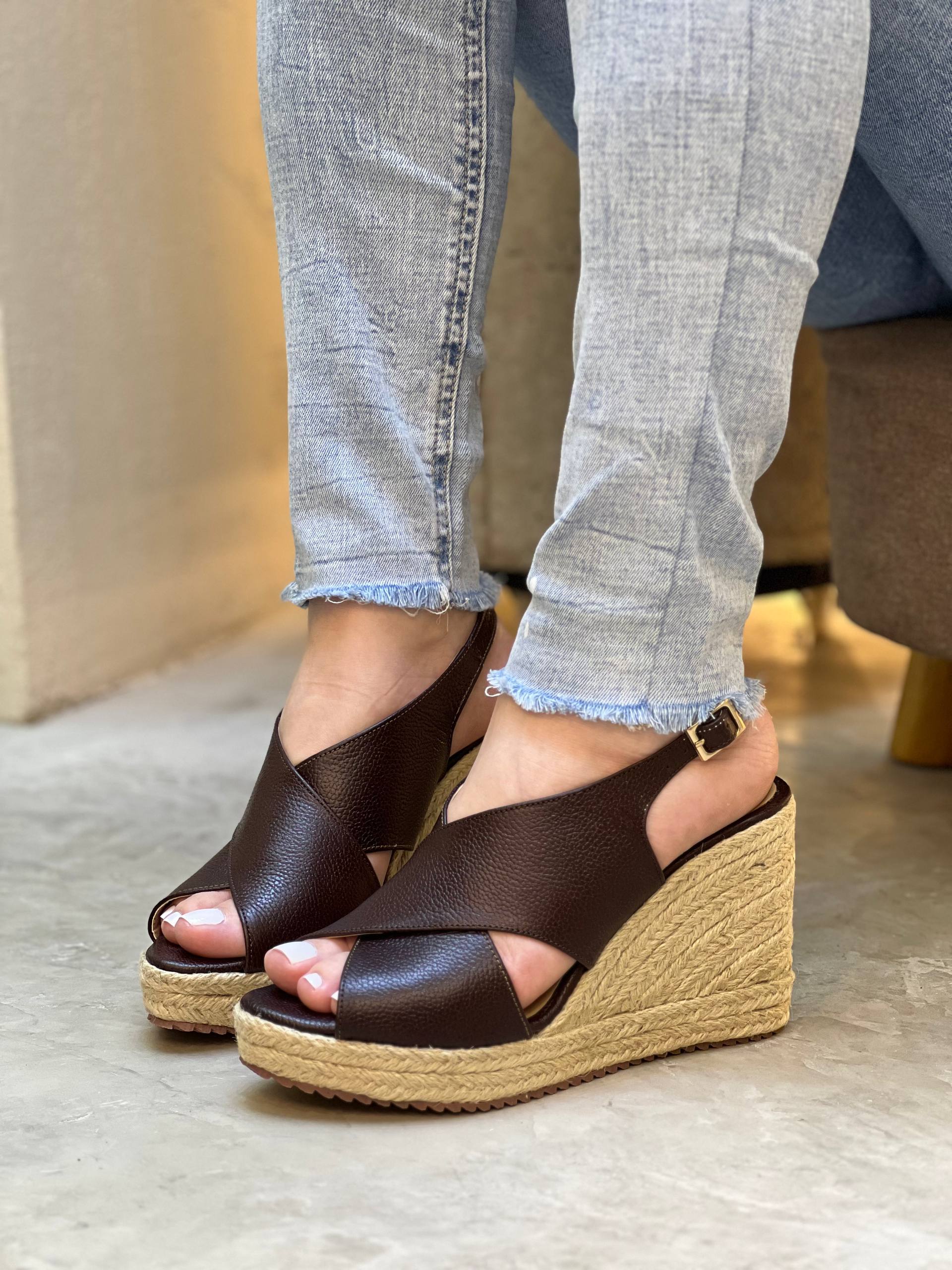 Plataformas cerrada de 8cm PLTF948 para mujer | Maraldo