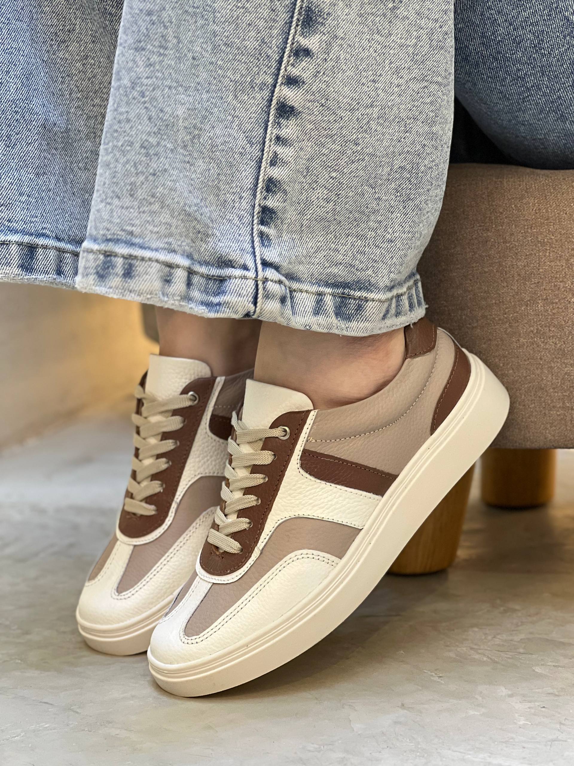 Tenis casuales de cuero combinados DSV63 para mujer | Maraldo