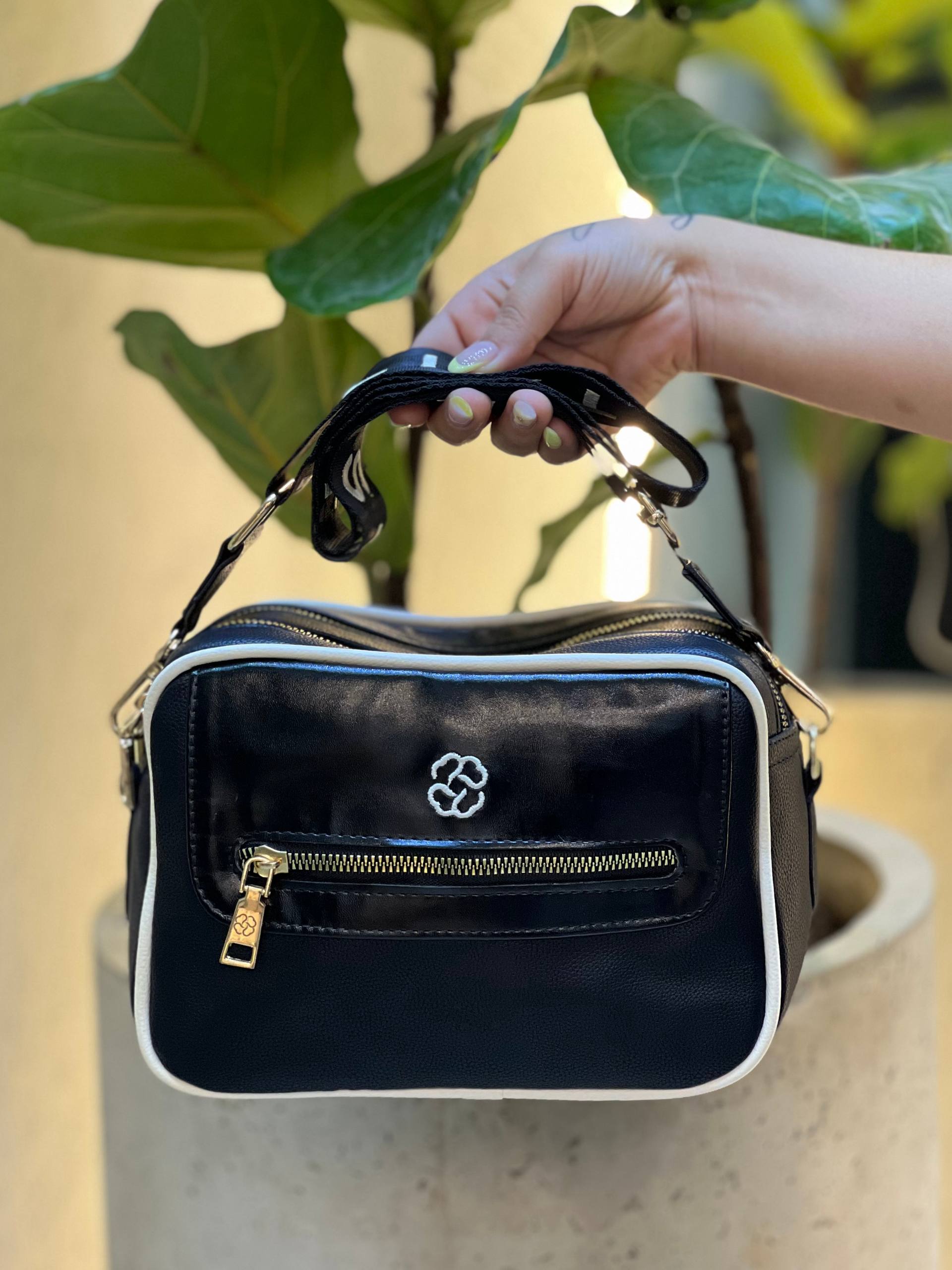 Bolso negro para dama BL037