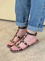 Sandalias planas con taches Dorados| P1593