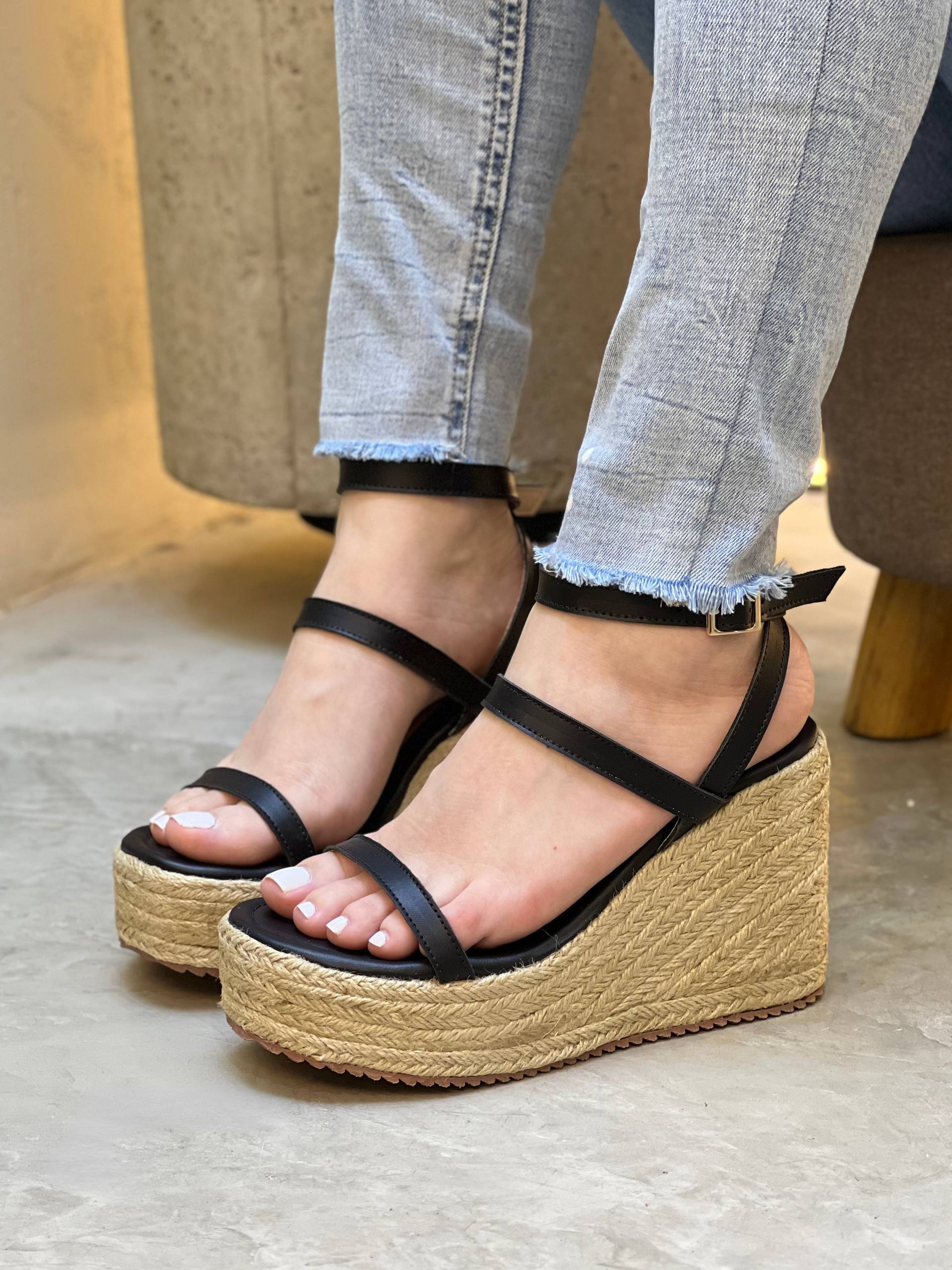 Sandalia de plataforma en yute con correas delgadas PLTF995 para mujer | Maraldo