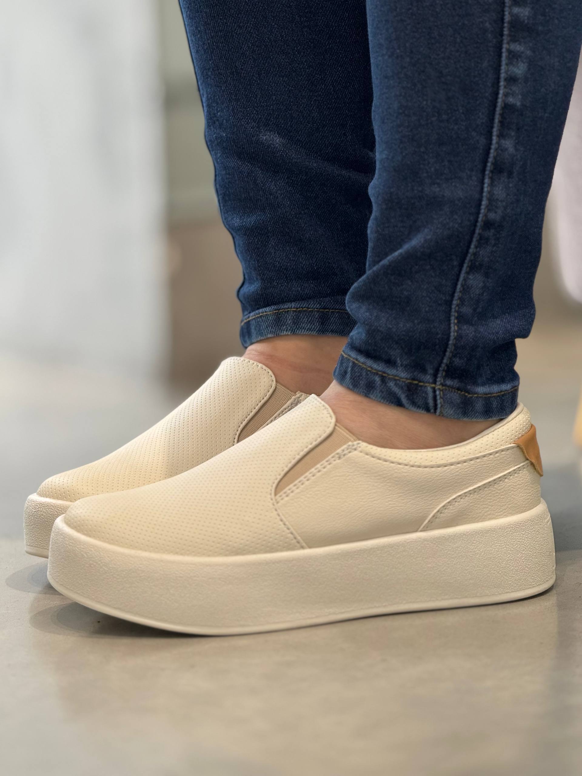 Tenis Slip on D885 para mujer - Suela de 3cm | MARALDO