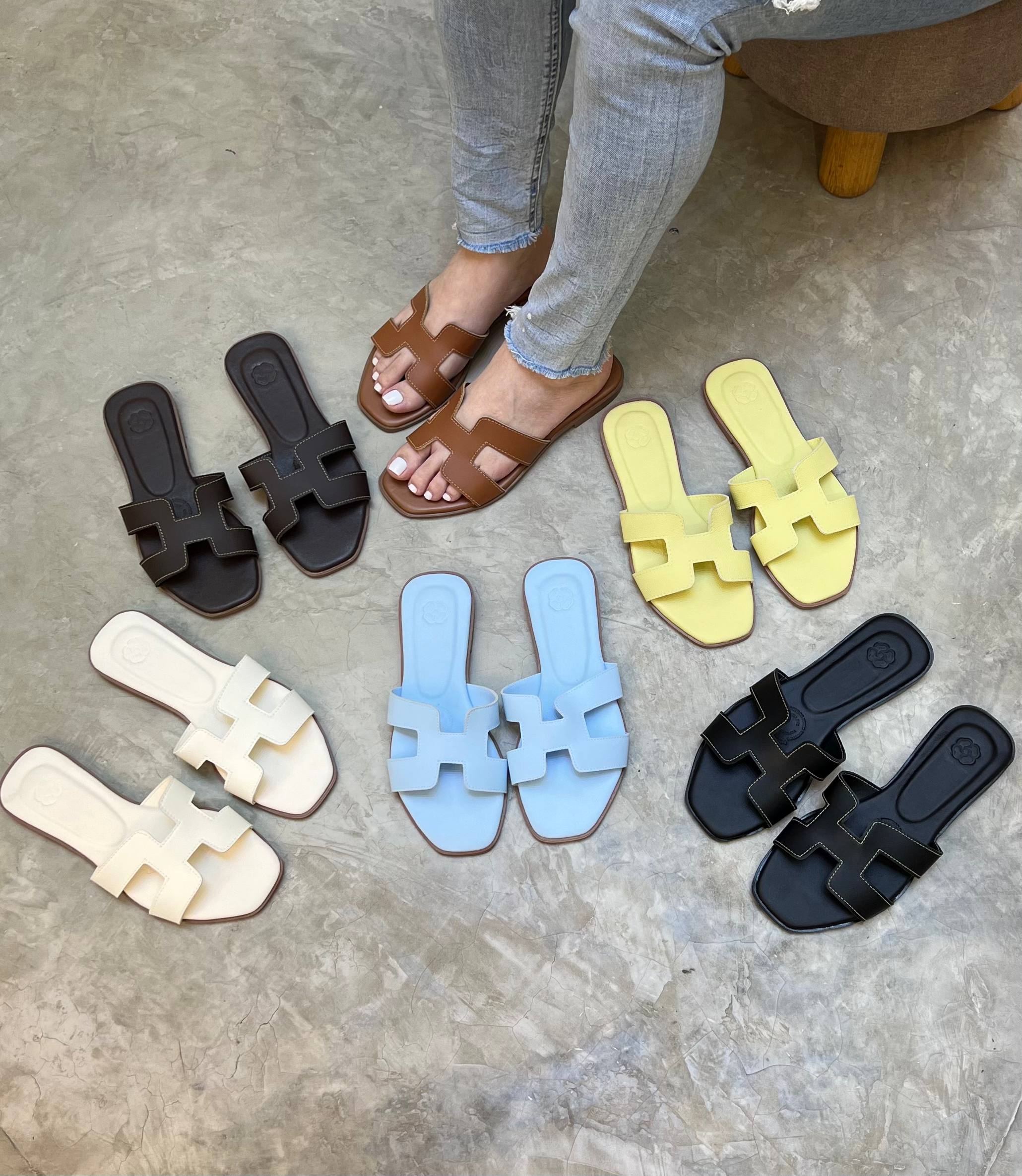 Sandalias planas en tendencia P1531 | Maraldo