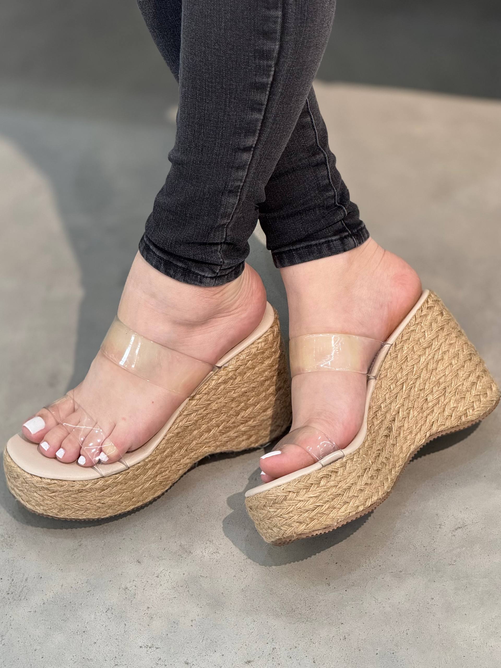 Plataforma en Yute Beige con Tiras Transparentes –  PLTF317