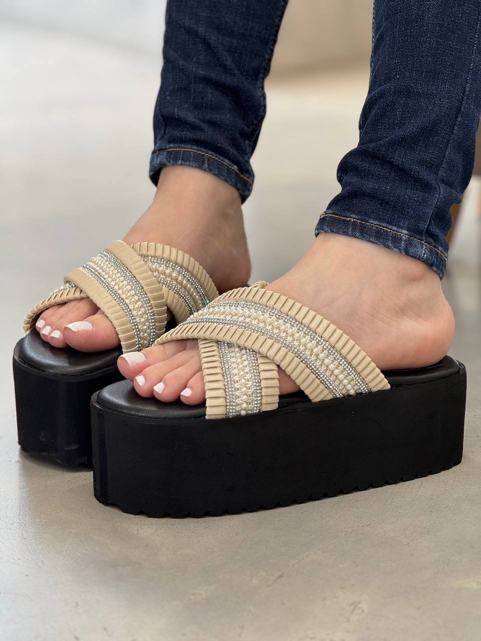 Sandalias suela alta MB77