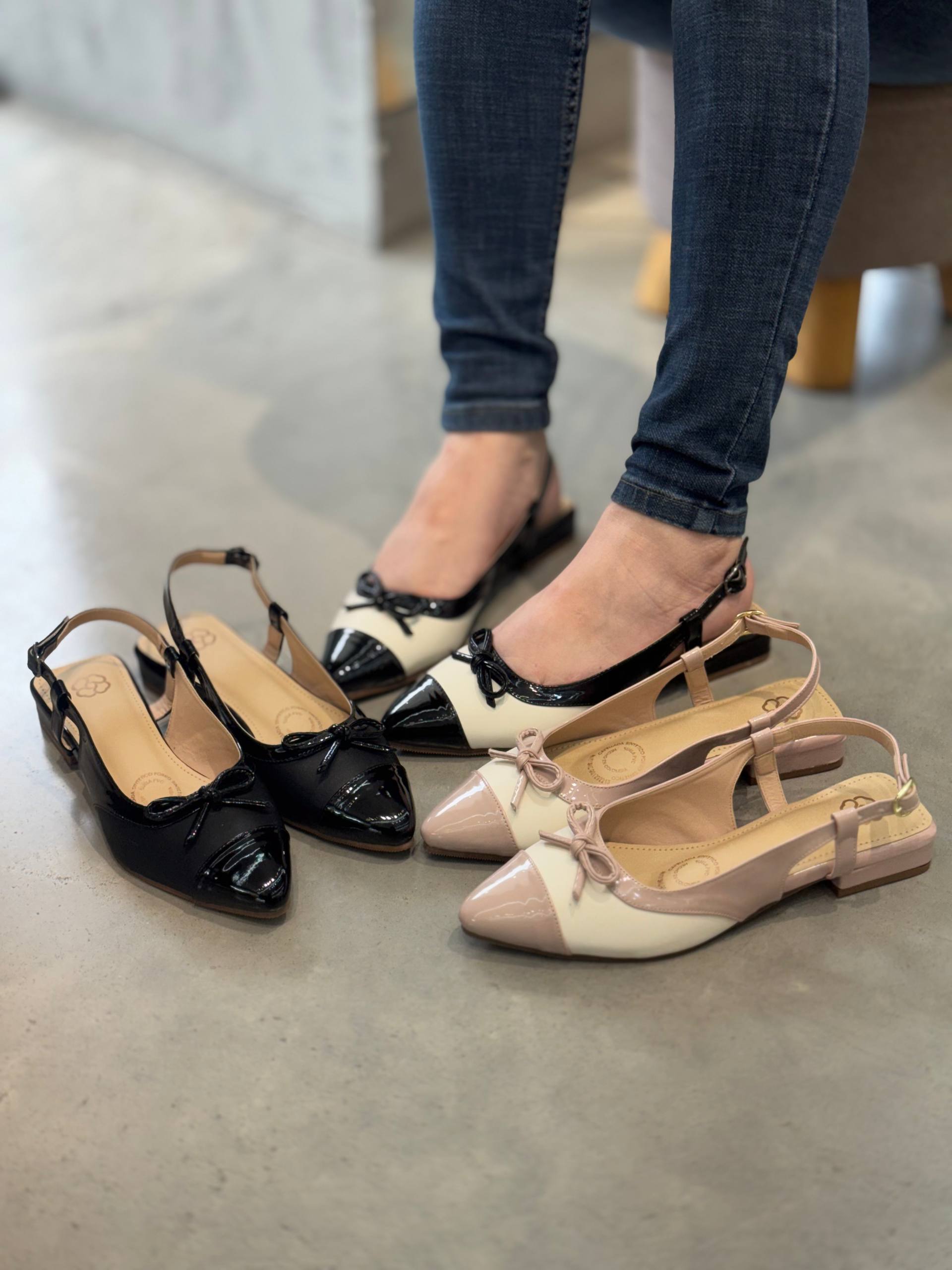Baletas Negras con Detalle de Lazo  VL18 para mujer | Maraldo