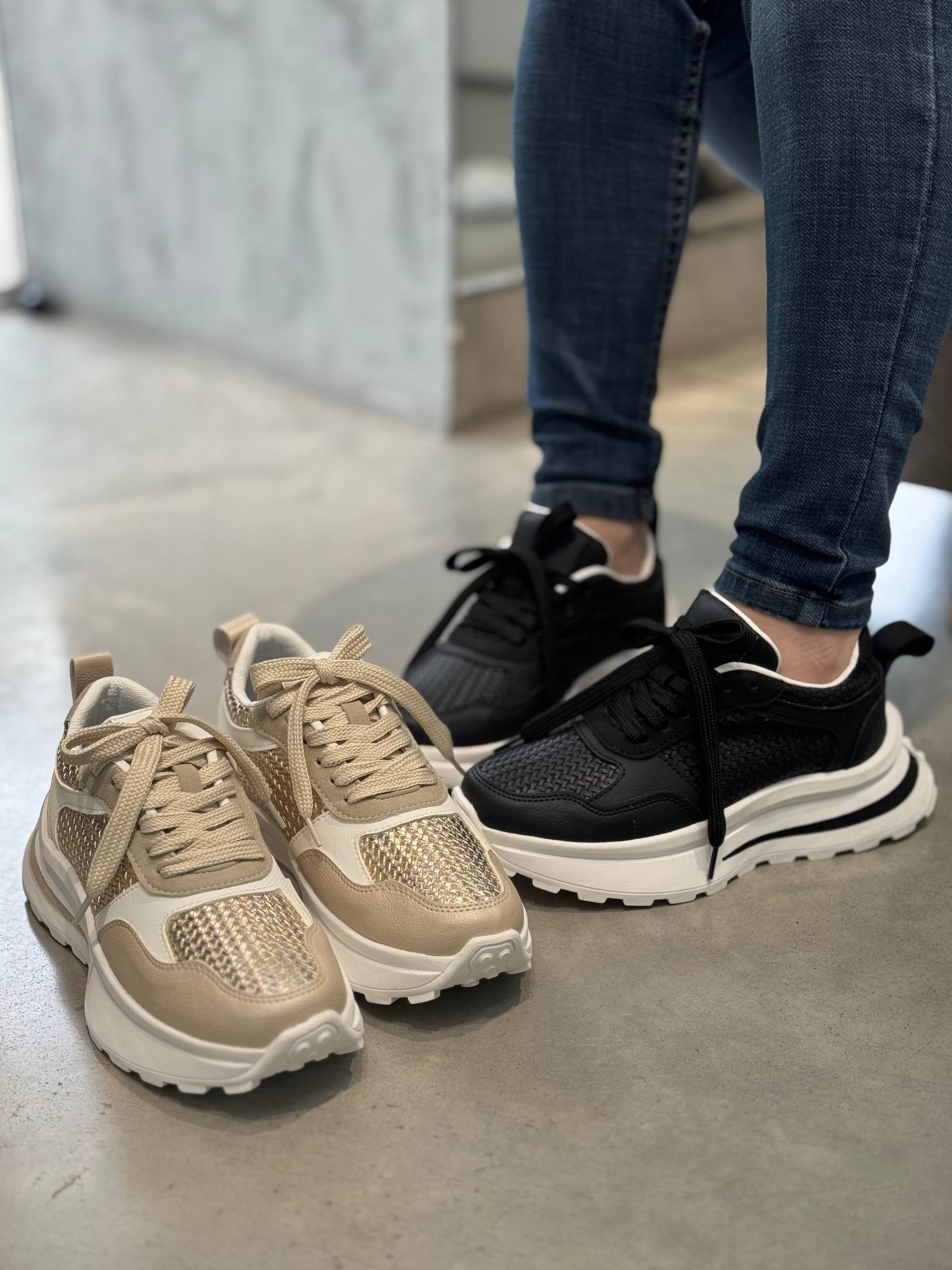 Tenis Dorado Deportivas  – D886