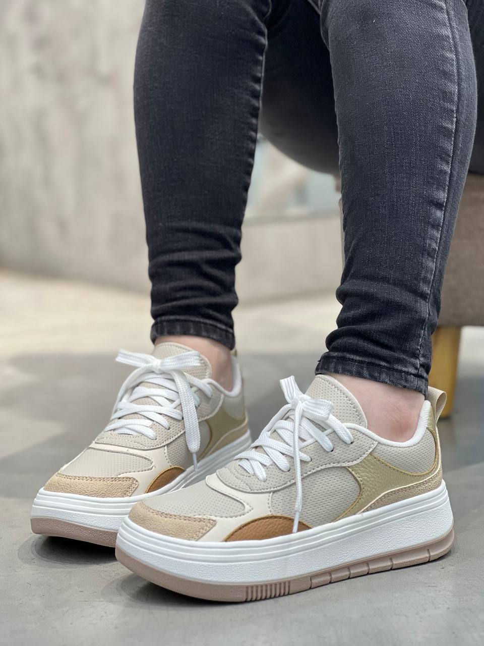 Sneakers Mujer Modernas Beige - D874