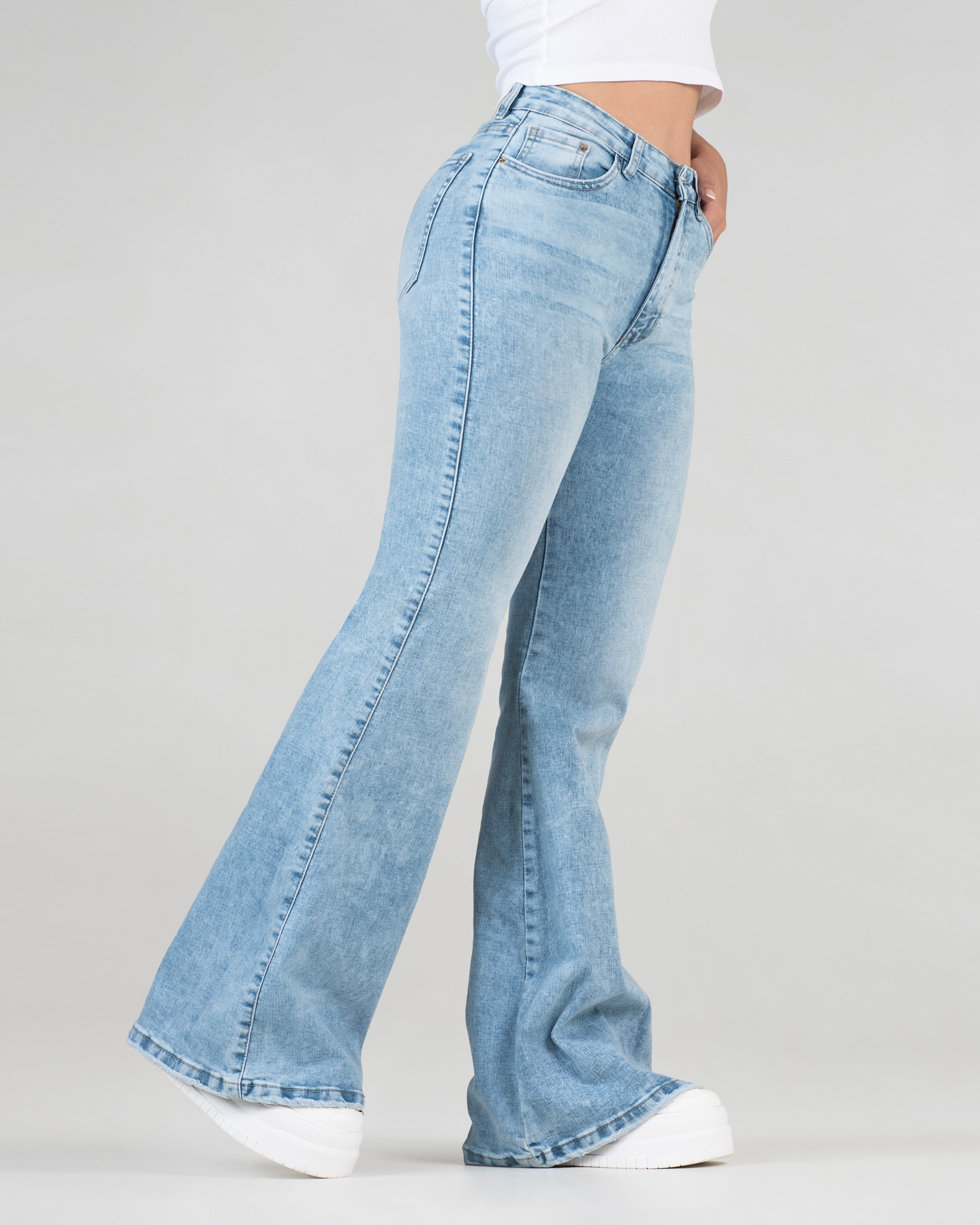 Jean para mujer Bota Campana JBC44