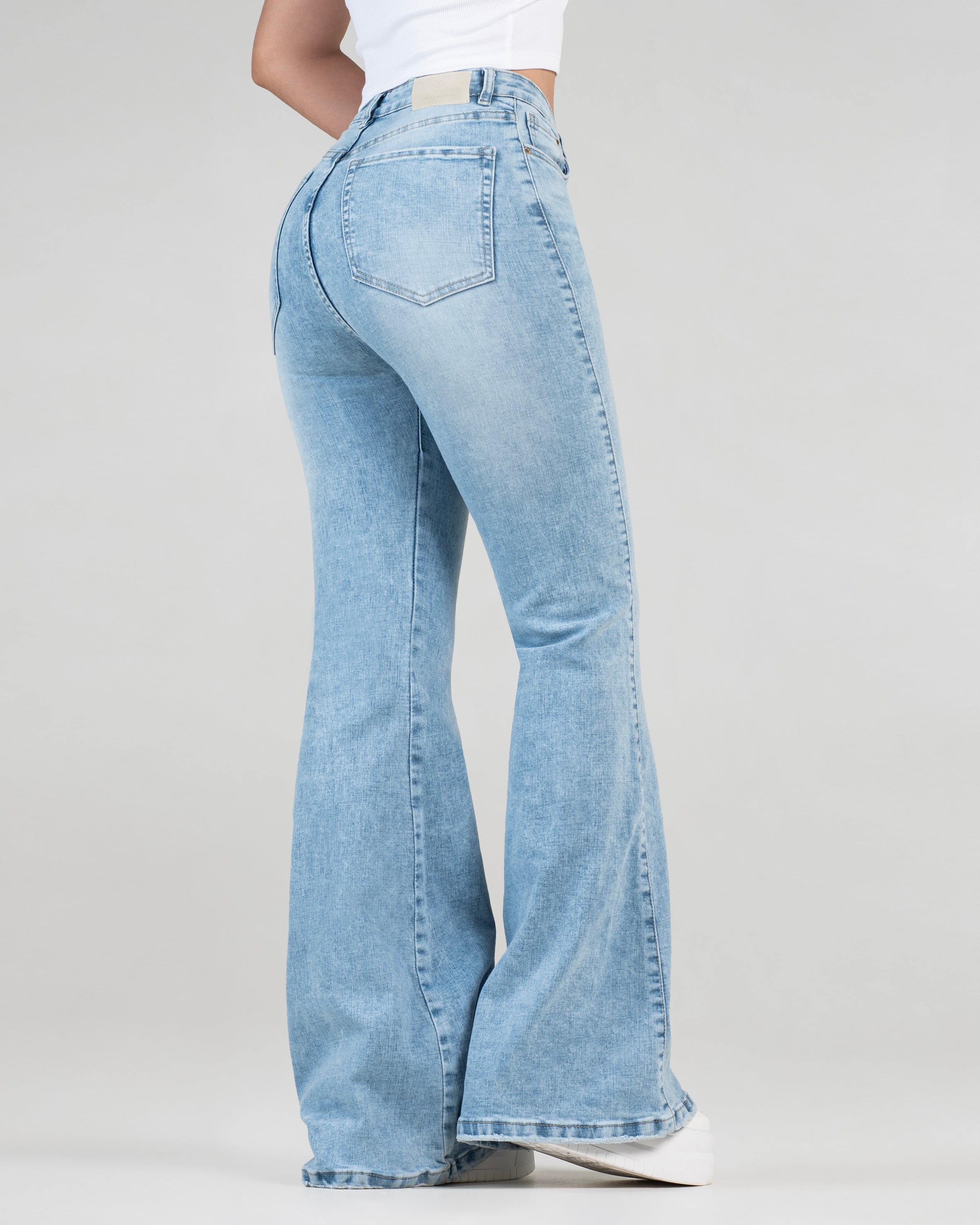 Jean para mujer Bota Campana JBC44