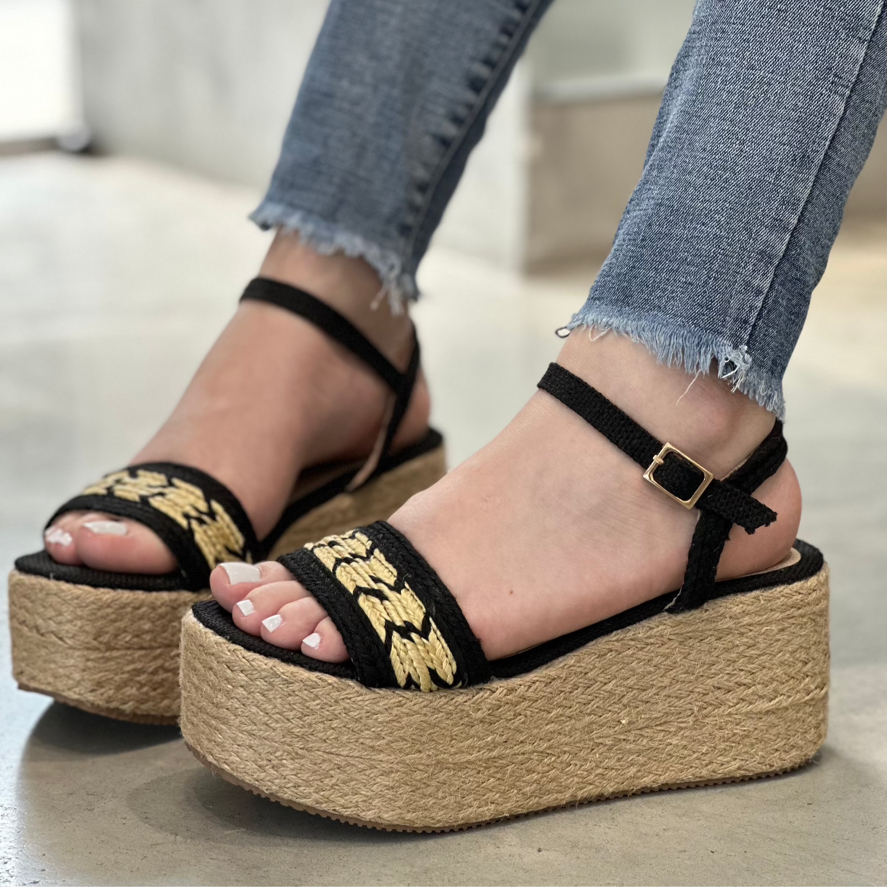 Sandalias Plataformas en Yute Nueva Colección CR13