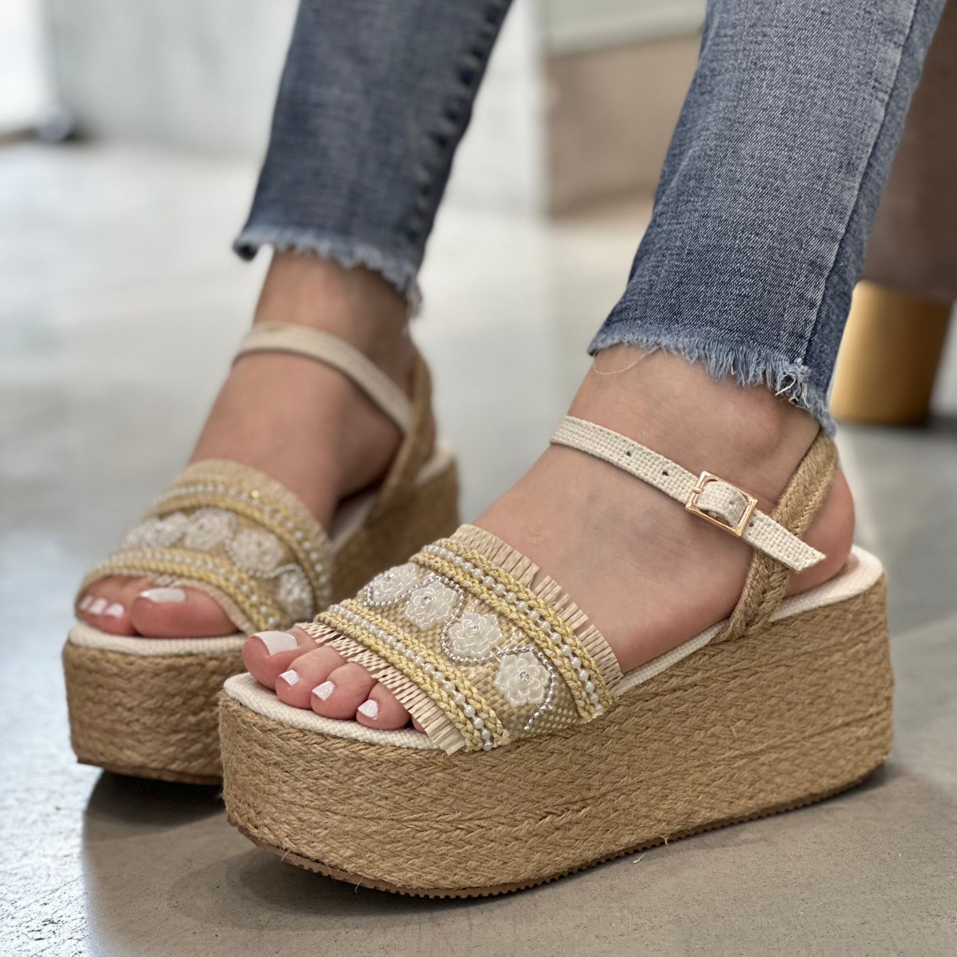 Sandalias Plataformas en Yute Nueva Colección CR11