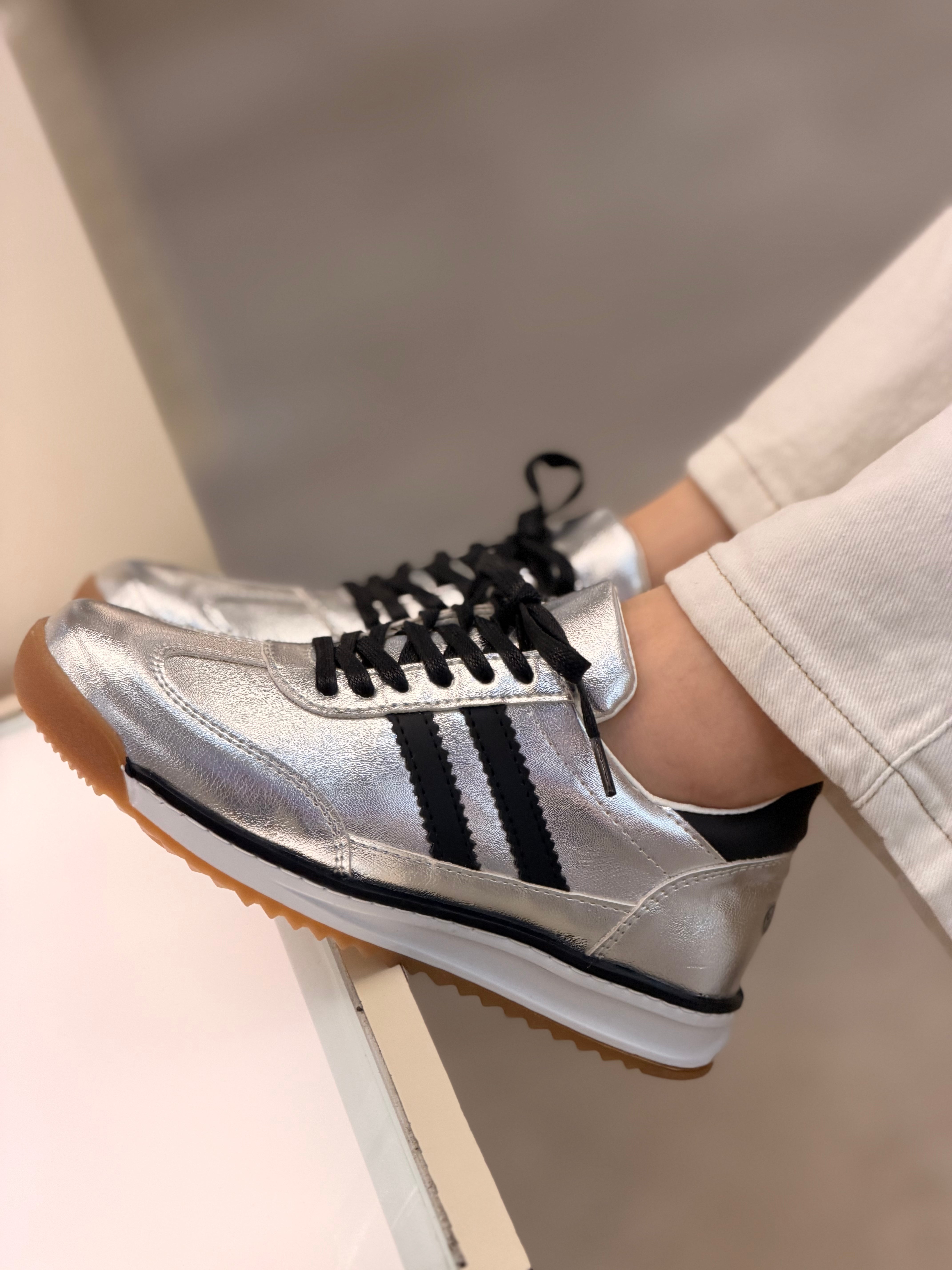 Tenis Nueva colección D914 para mujer metálicos