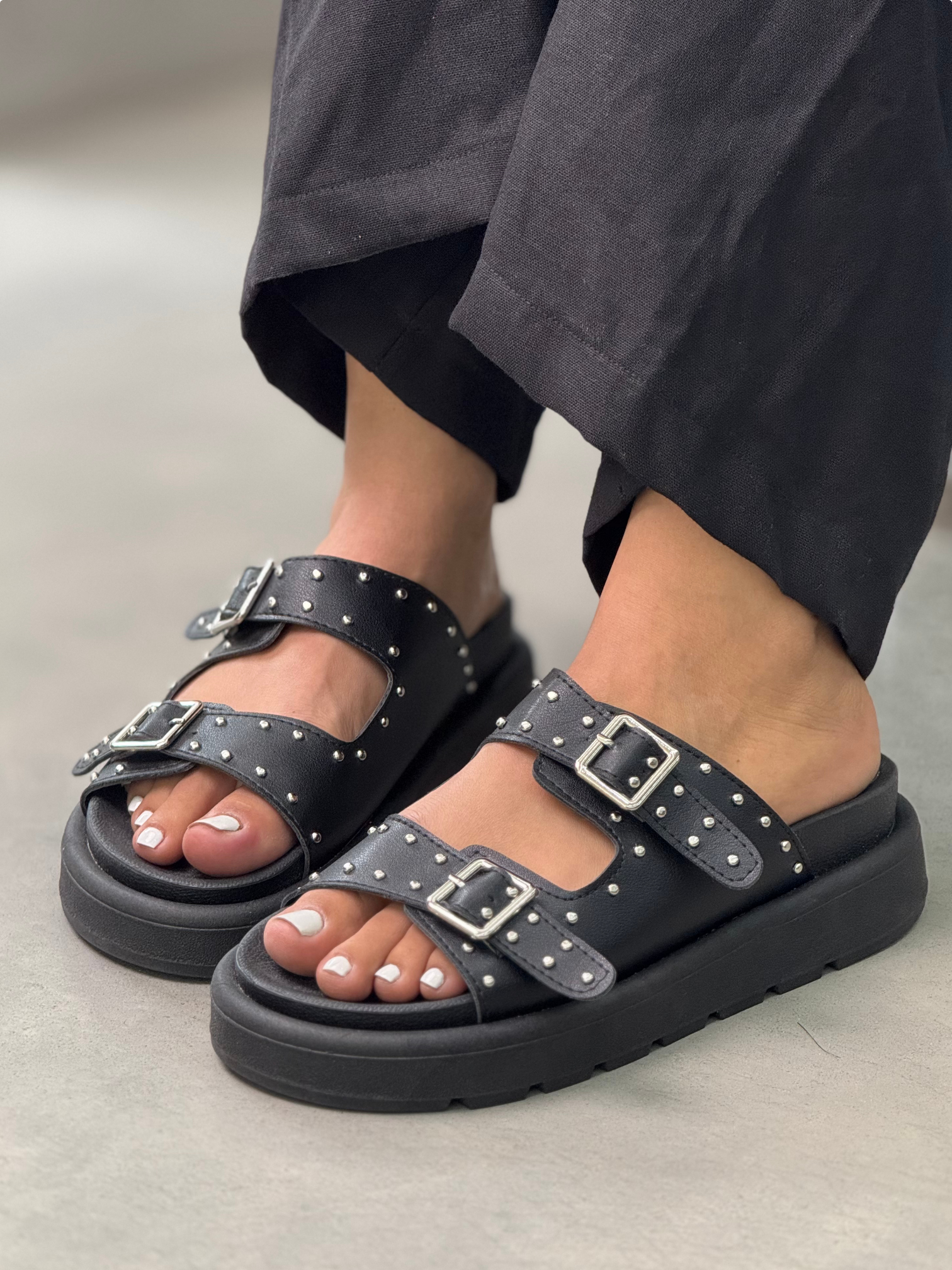 Sandalias para mujer con hebillas - S1335