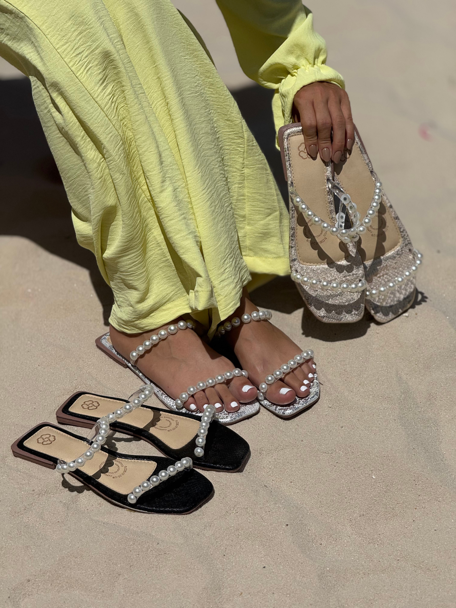 Sandalias planas con perlas elegantes  P1508 para mujer | Maraldo