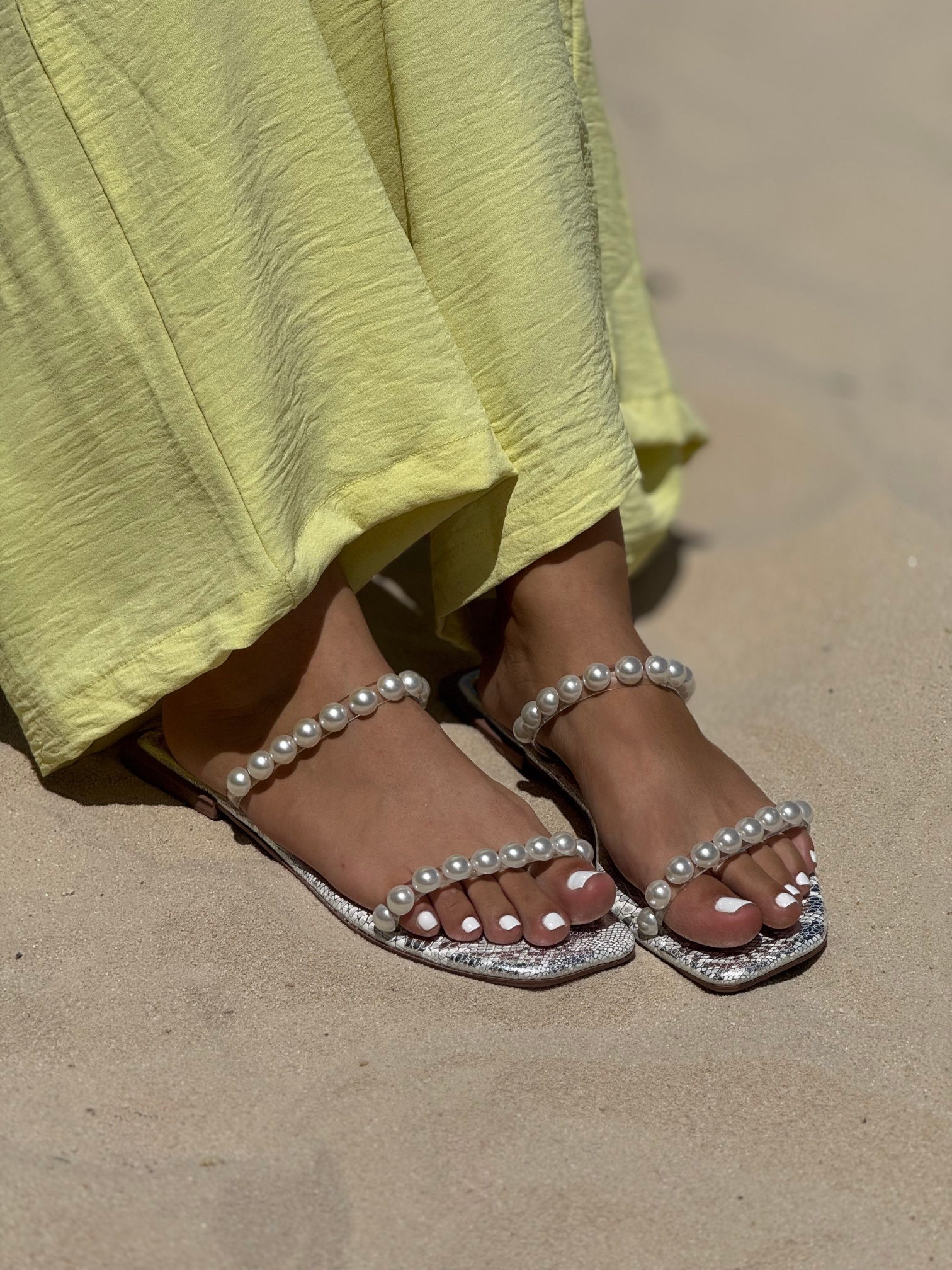Sandalias planas con perlas elegantes  P1508 para mujer | Maraldo
