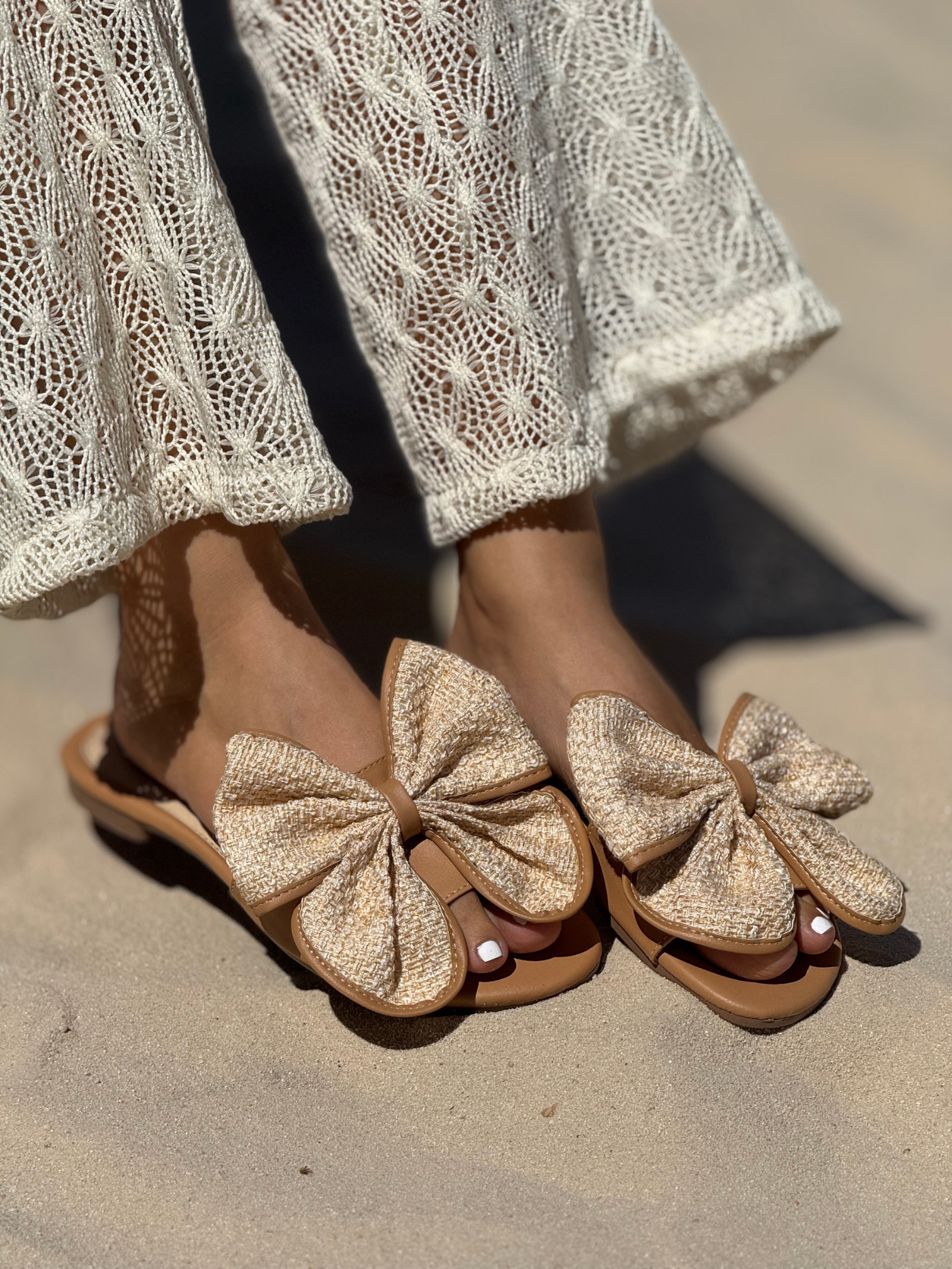 Sandalias planas con moño grande P1490 para mujer | Maraldo