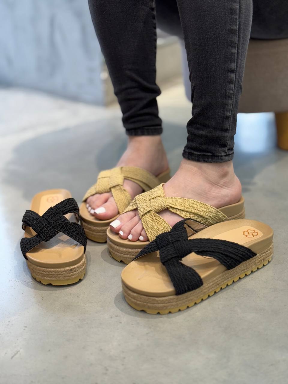 Sandalias casuales estilo artesanal MB95