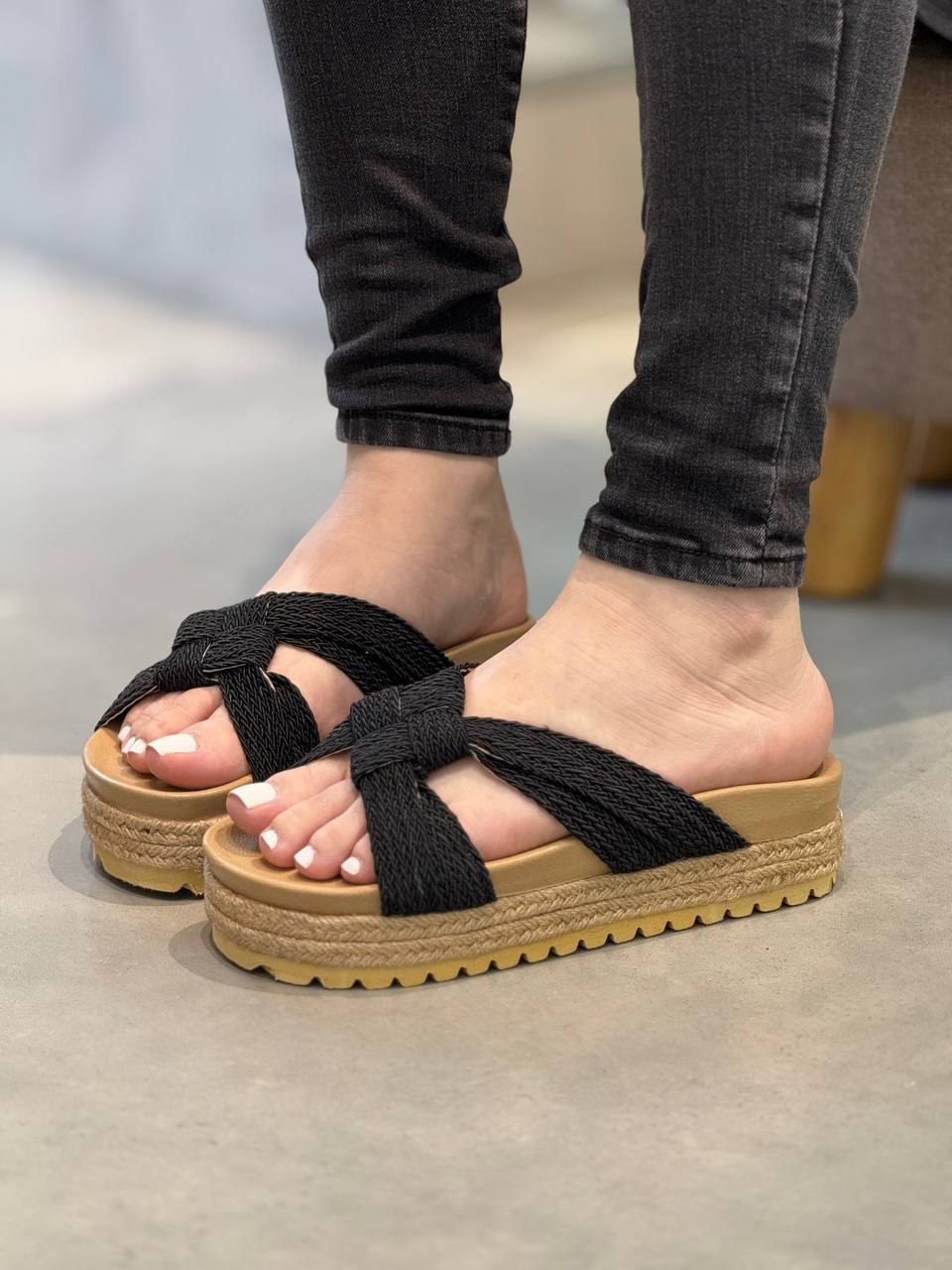 Sandalias casuales estilo artesanal MB95