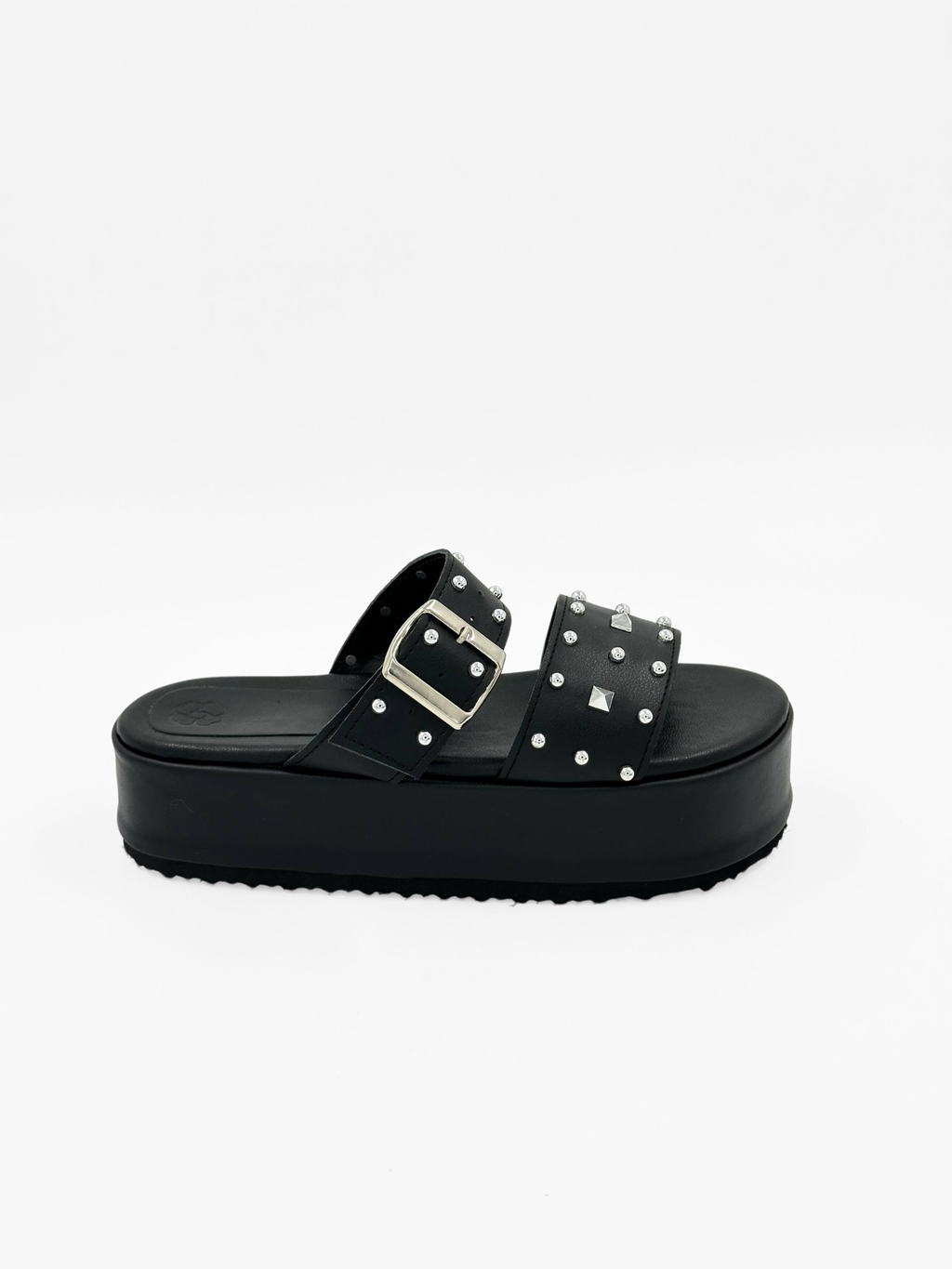 Sandalias modernas de plataforma con hebilla y taches MB109 para mujer | Maraldo