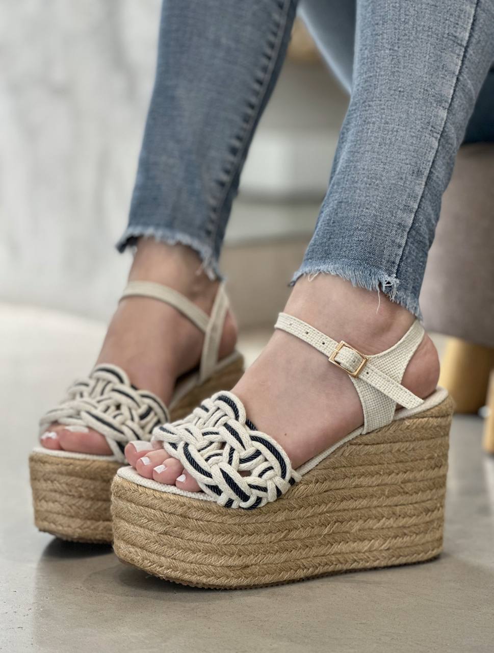 Sandalia de plataforma tejida PLTFP04 para mujer | Maraldo