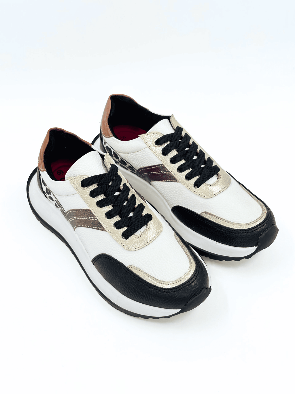 Tenis en cuero con detalle animal print - DS095